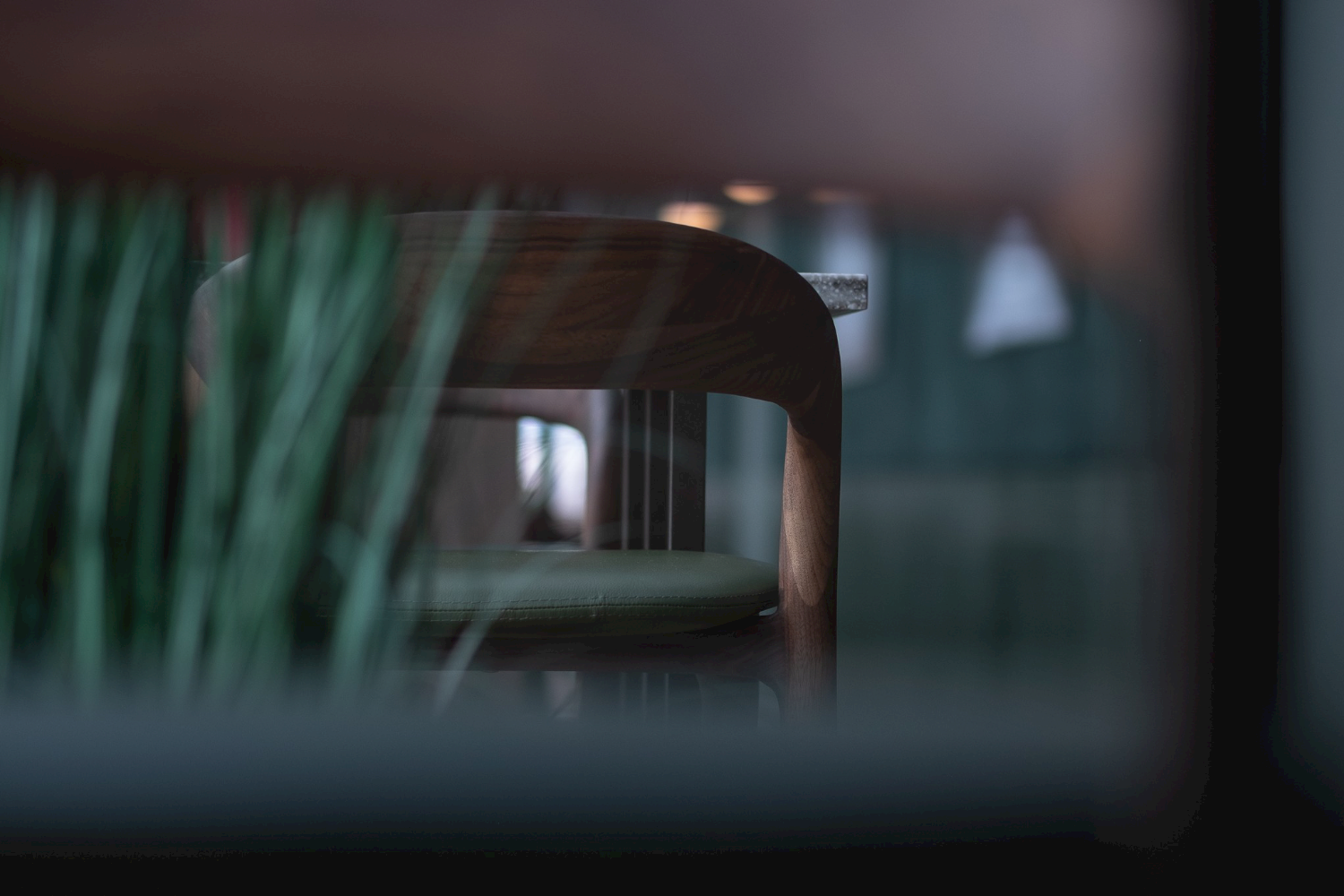 Neva light bar chair 1.png