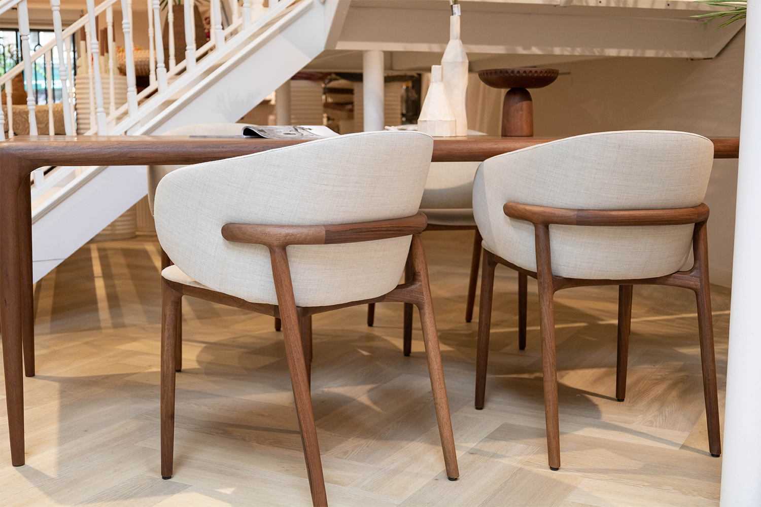 Lifestye_Mela_Chair 7.png