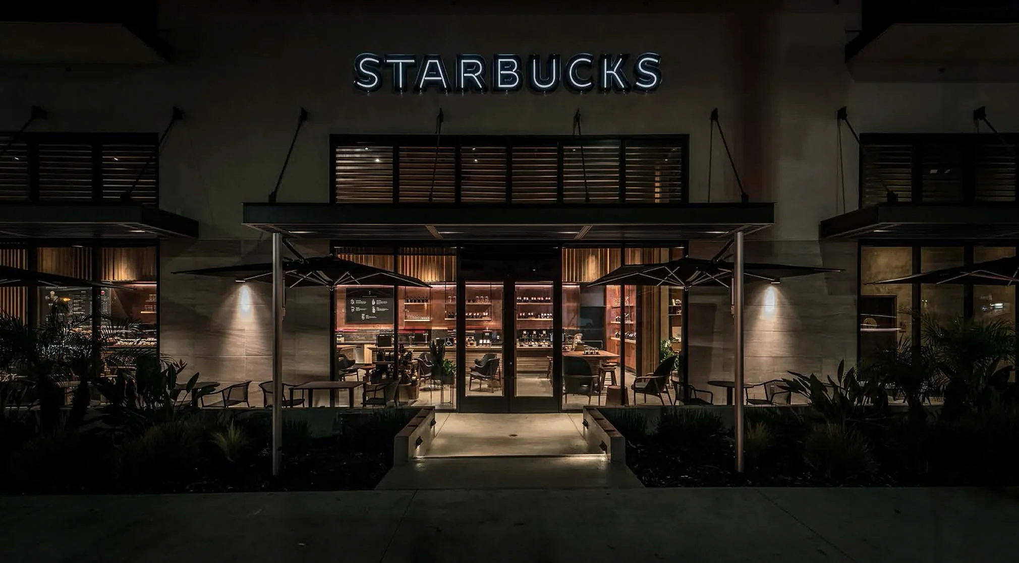 Starbucks reserve bar