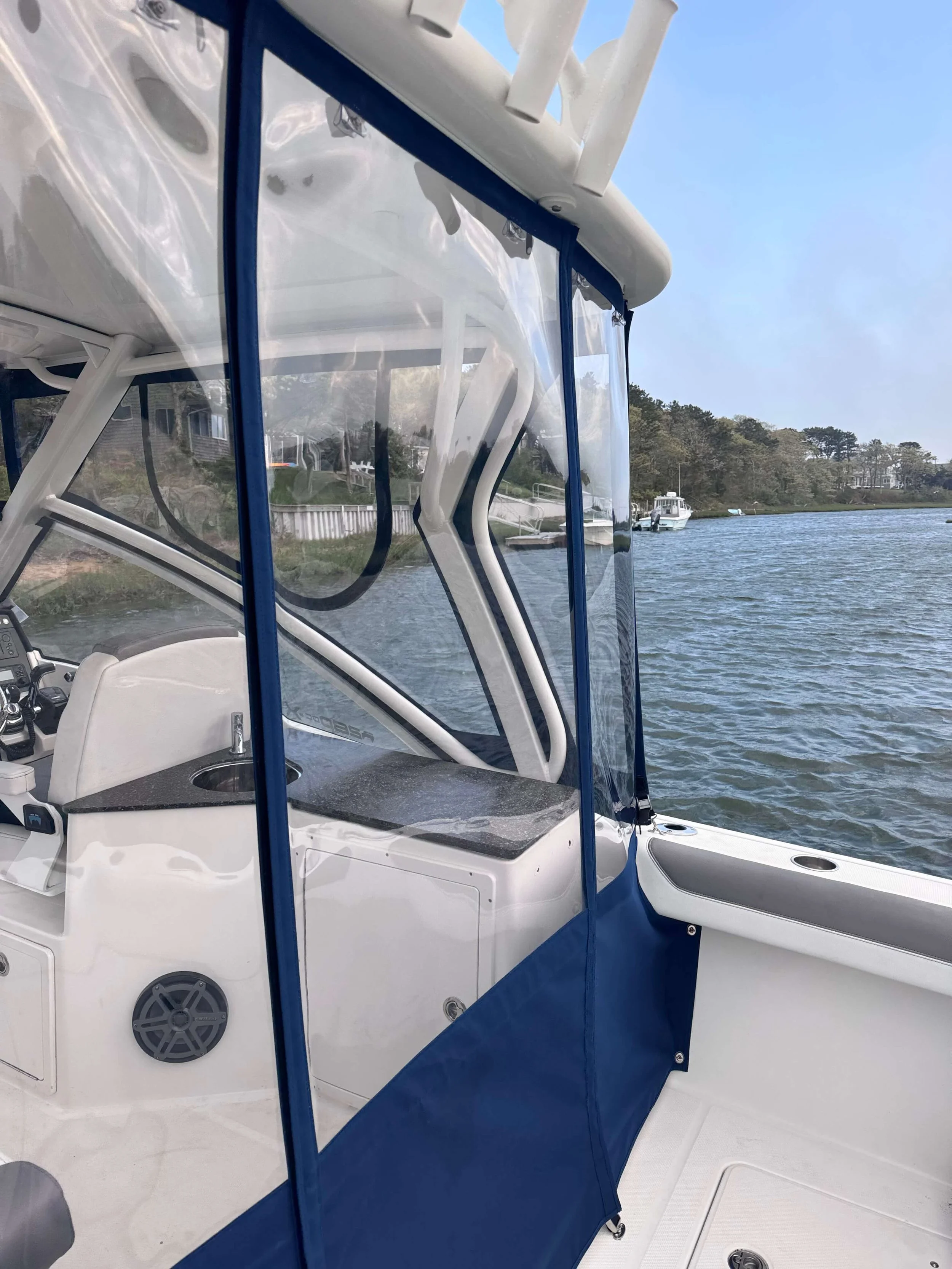 Robie Marine WorldCat Rear View.jpeg