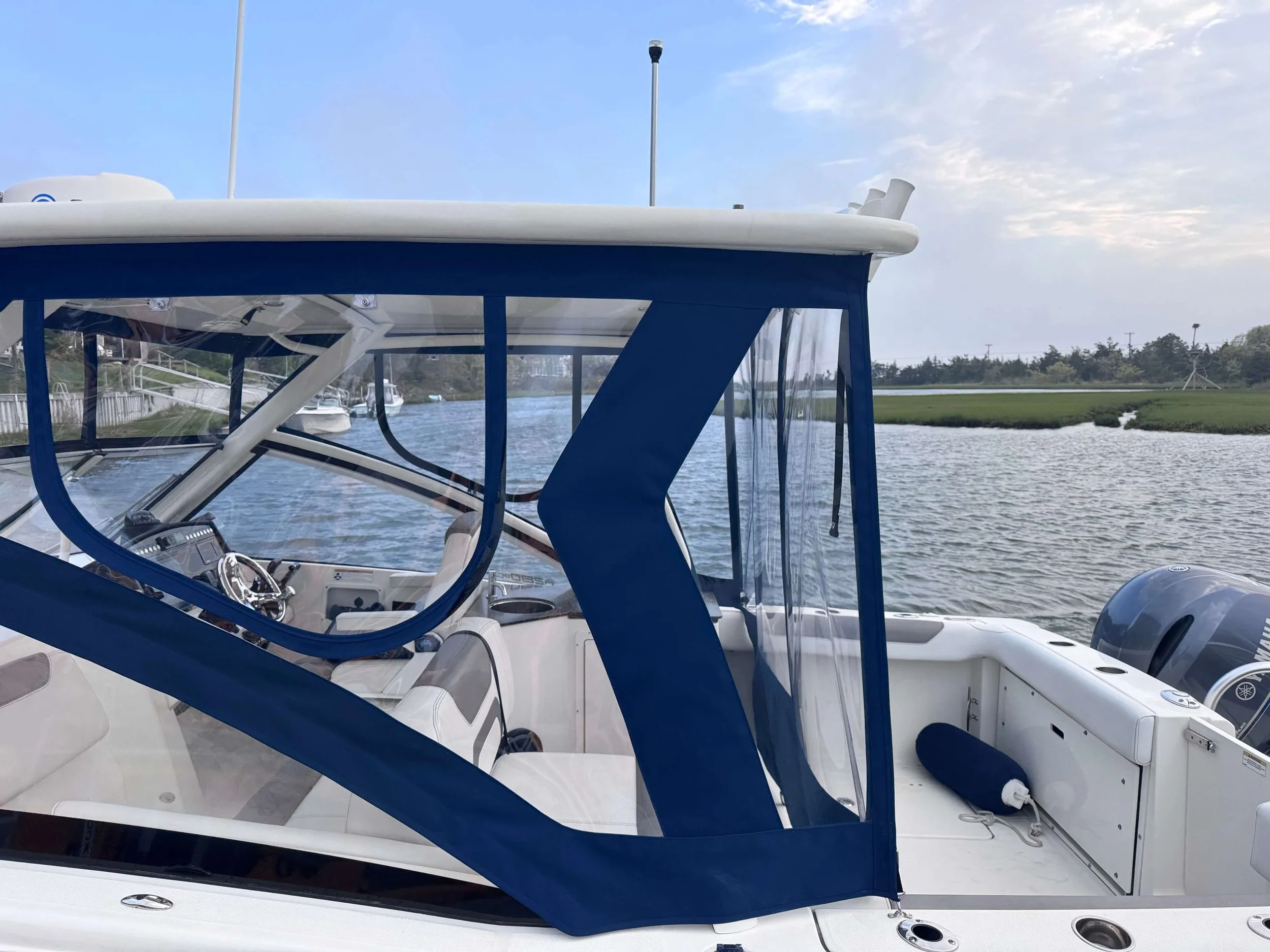 Robie Marine WorldCat Side Profile.jpeg