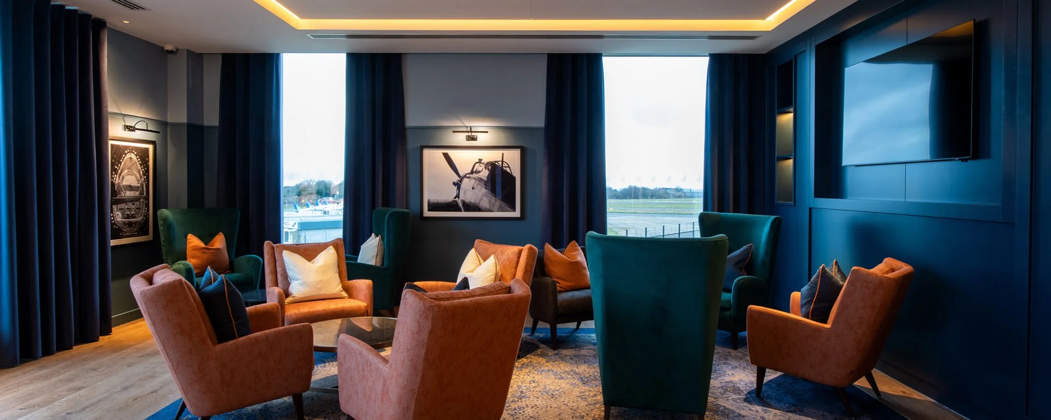 Landing Lounge.jpg