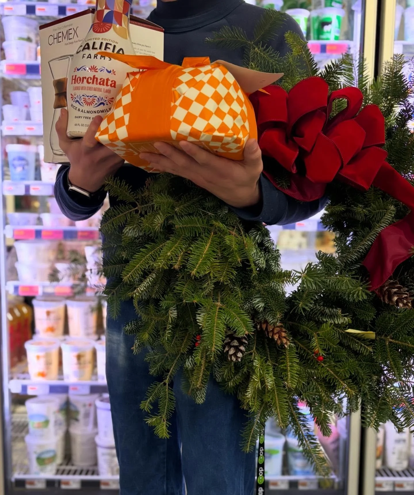 Everything feels a little more festive lately ✨❄️🌲 happy little moments,  cozy days, and tasty treats &hearts;️