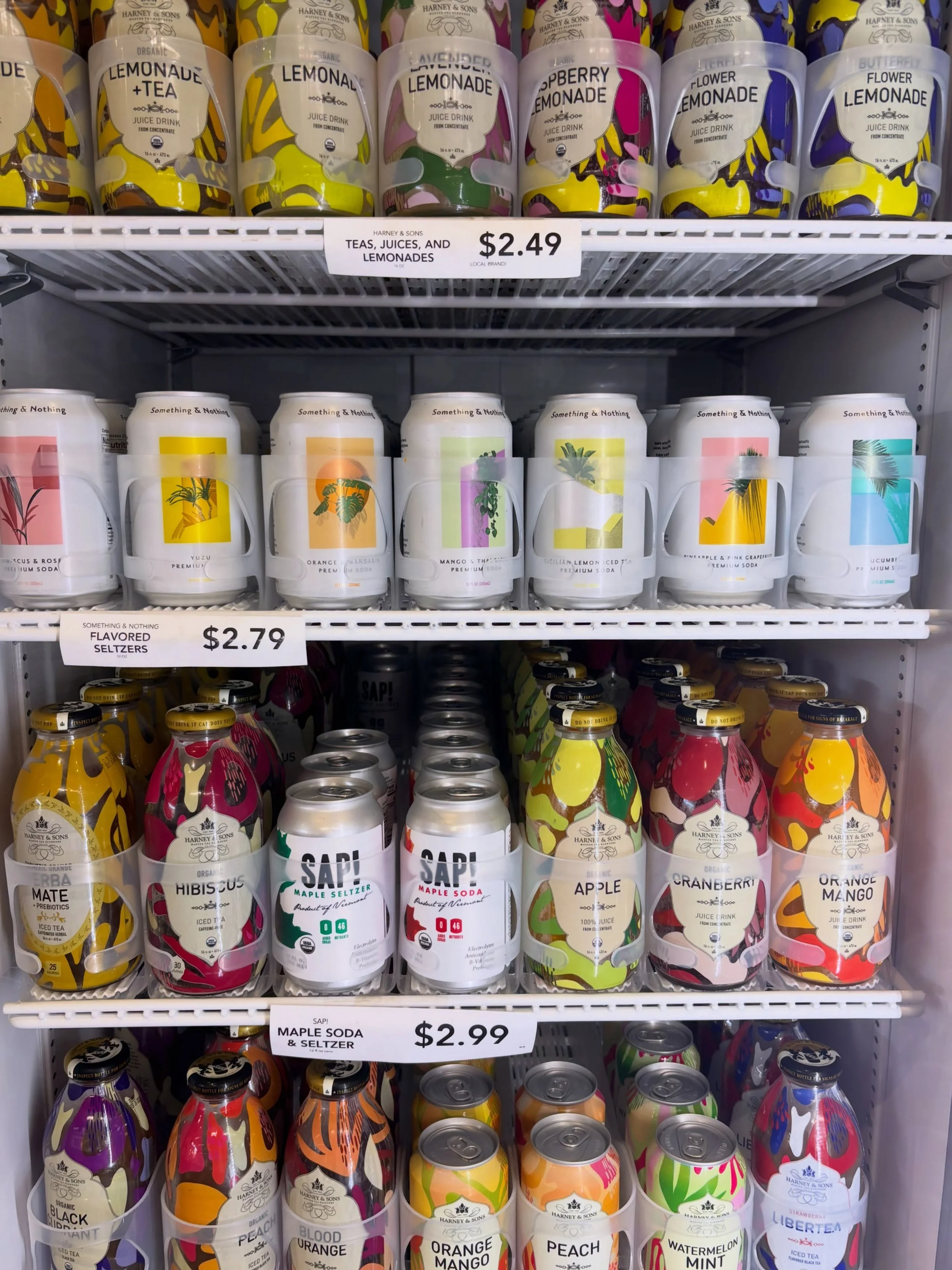 Monday scenes 💗✨🫶 Forever grateful for our sweet little store and everyone who walks through our doors 🥹