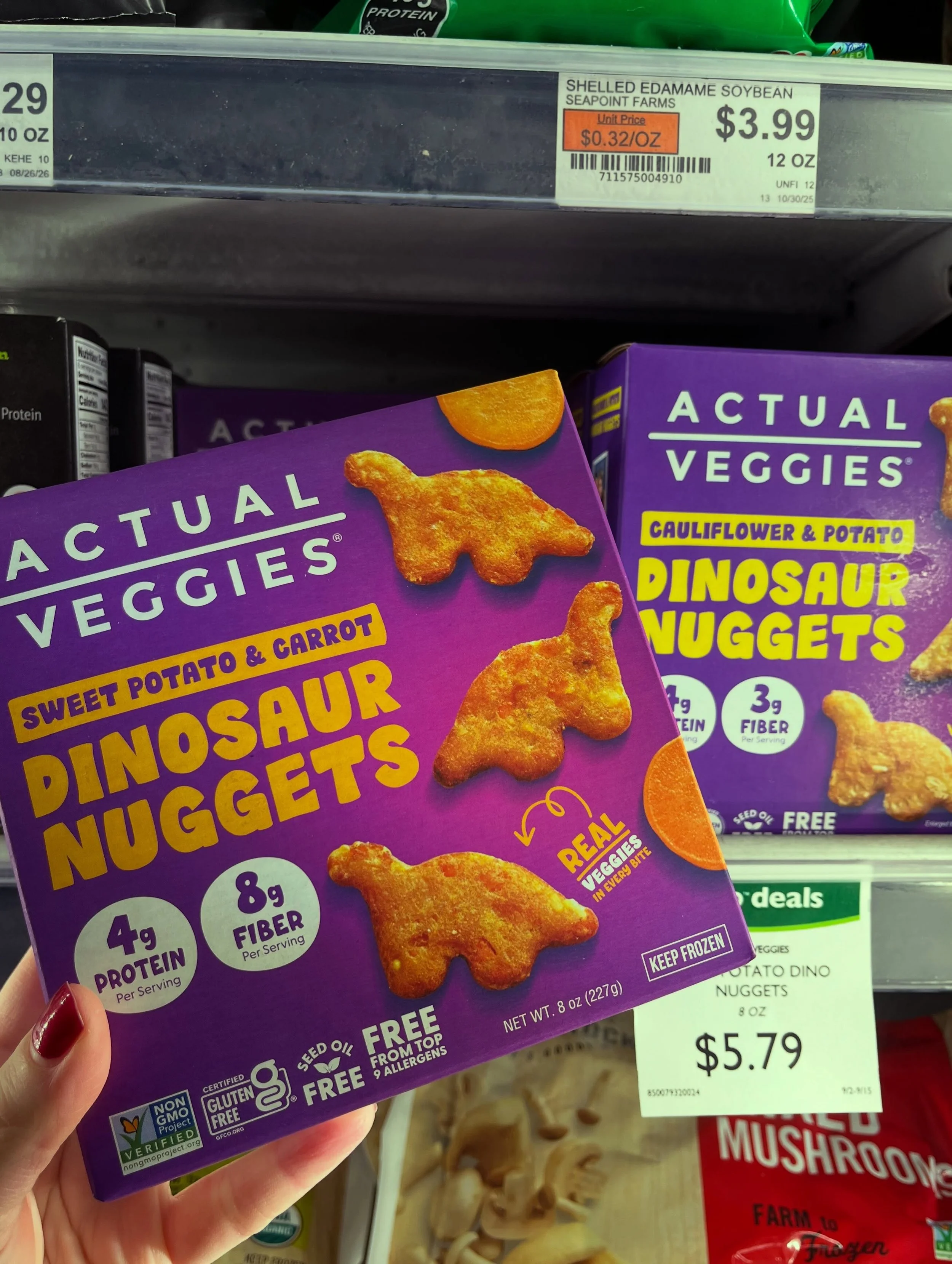 New in our freezers! 

Did you know @actualveggies makes dino nuggets? Veggies taste even better when they&rsquo;re dinosaur shaped. Perfect for kids (and co-op staff.)

@blackbird_foods plant-based wings. Phenomenal. No notes. 🐦&zwj;⬛🍗

@rudisbake