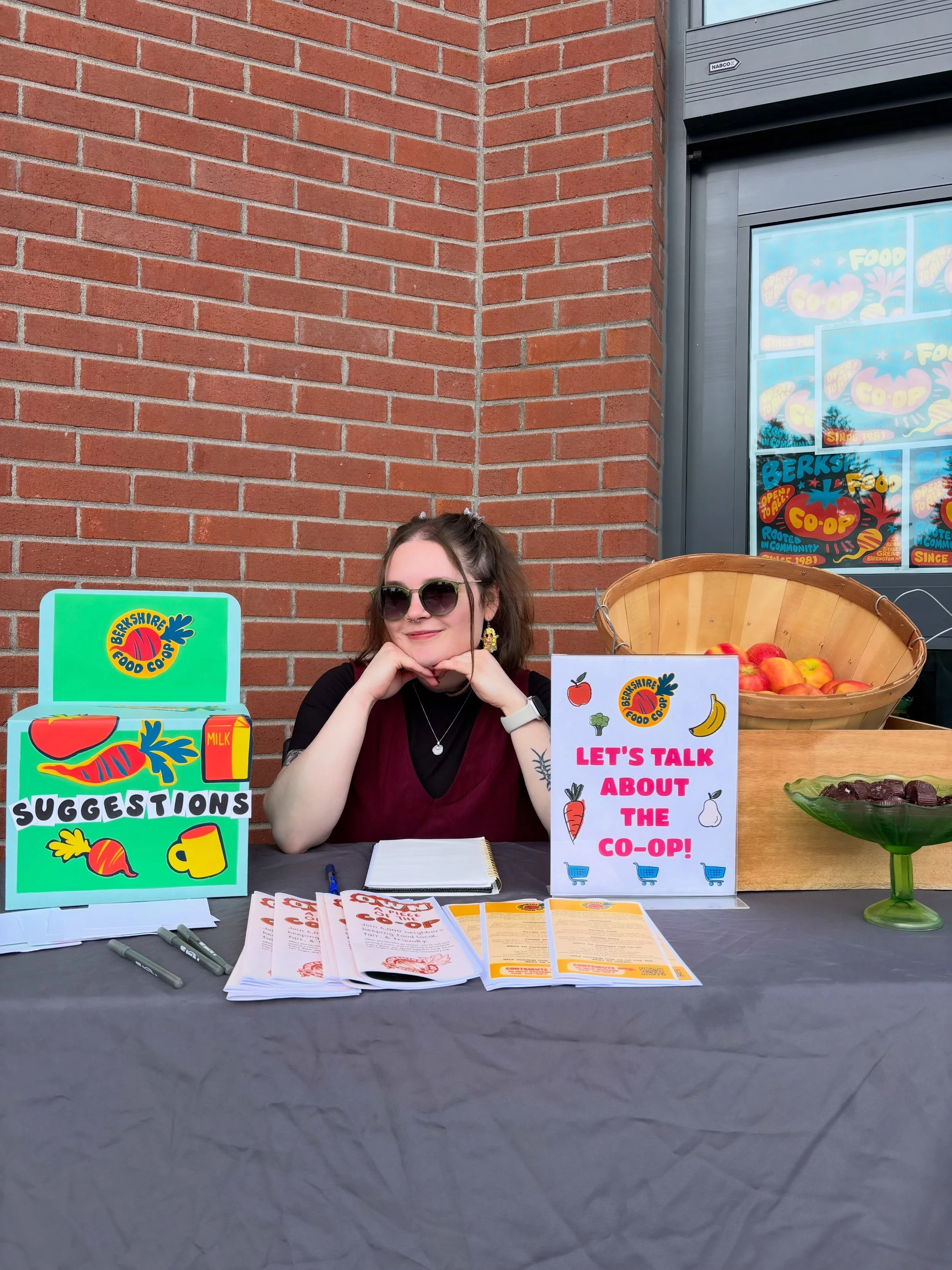 Larisa is here (on our patio) and ready to chat about all things co-op✨🍎 Stop by, say hello, grab an apple, and learn more about the many ways you can support our beloved co-op 🤗 

she&rsquo;ll be here until 1PM ✌️