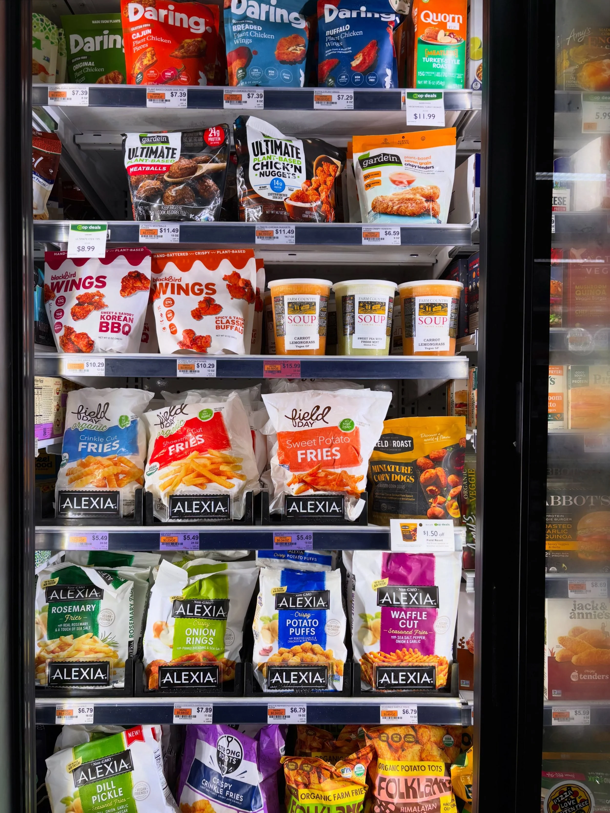 Let&rsquo;s hear some love for our freezer selections ✌️🥶🩵✨ From quick and easy meals to delicious treats, we&rsquo;ve got your freezer faves ready to go 💫