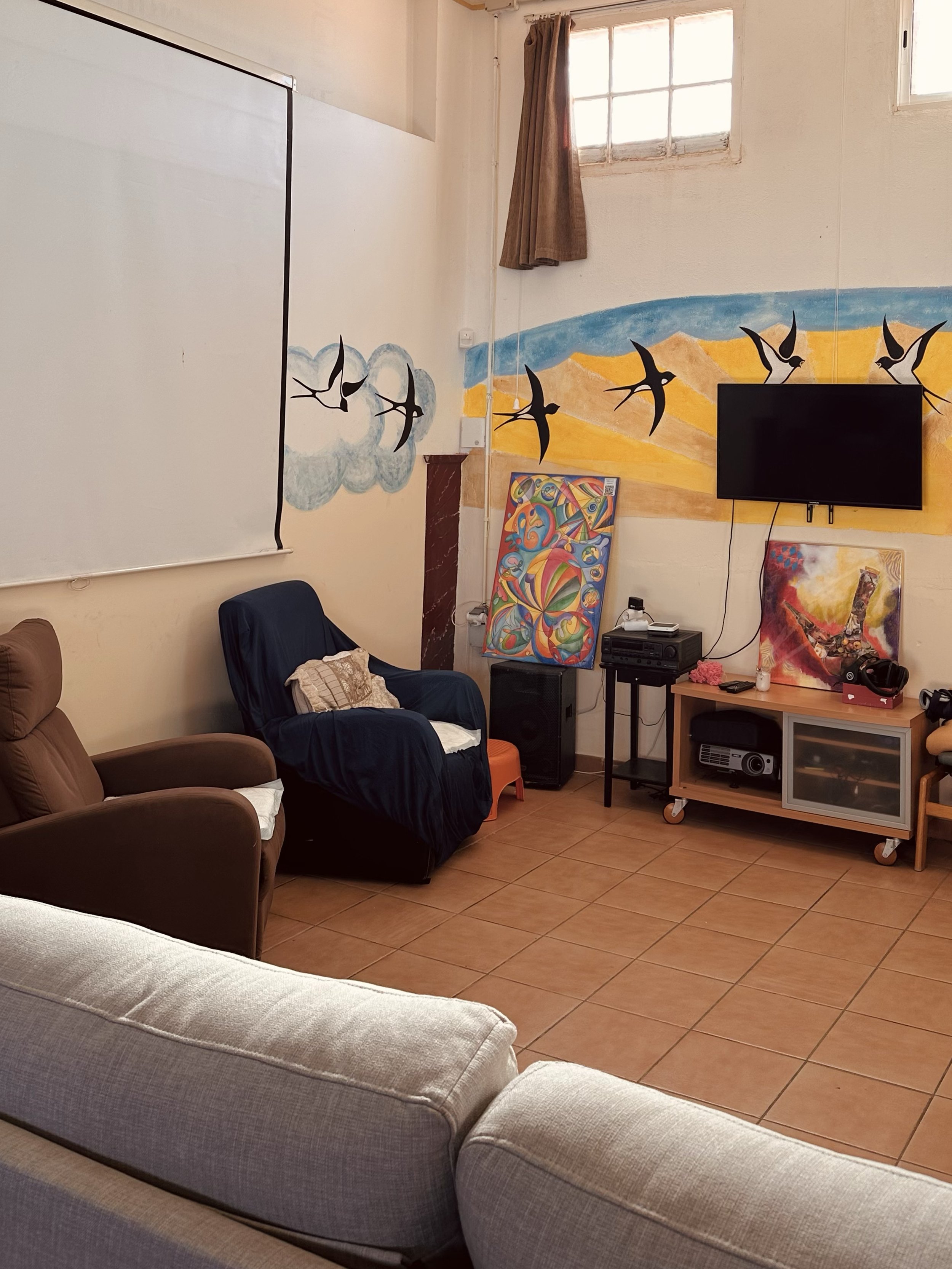 espais interiors-TV.jpg