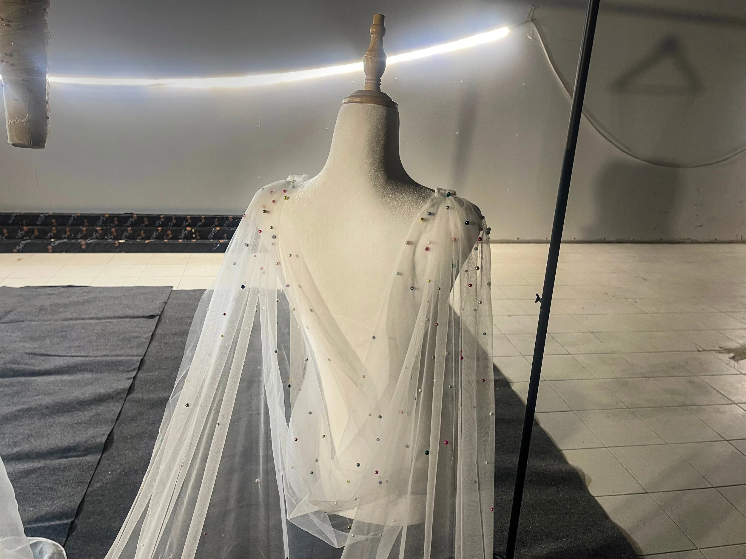 Cape Veil 300, In Color