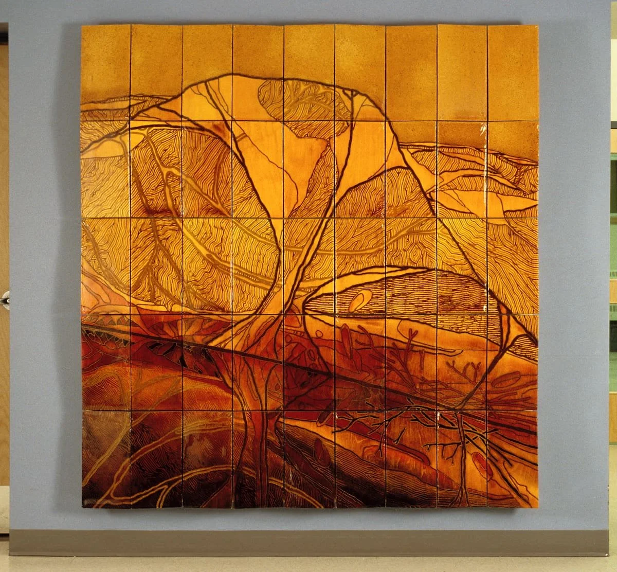 RÉFLEXION | École Au-Fil-de-l’Eau de Saint-Hilaire; merisier russe gravé et peint; 250 x 250 cm; 2003.