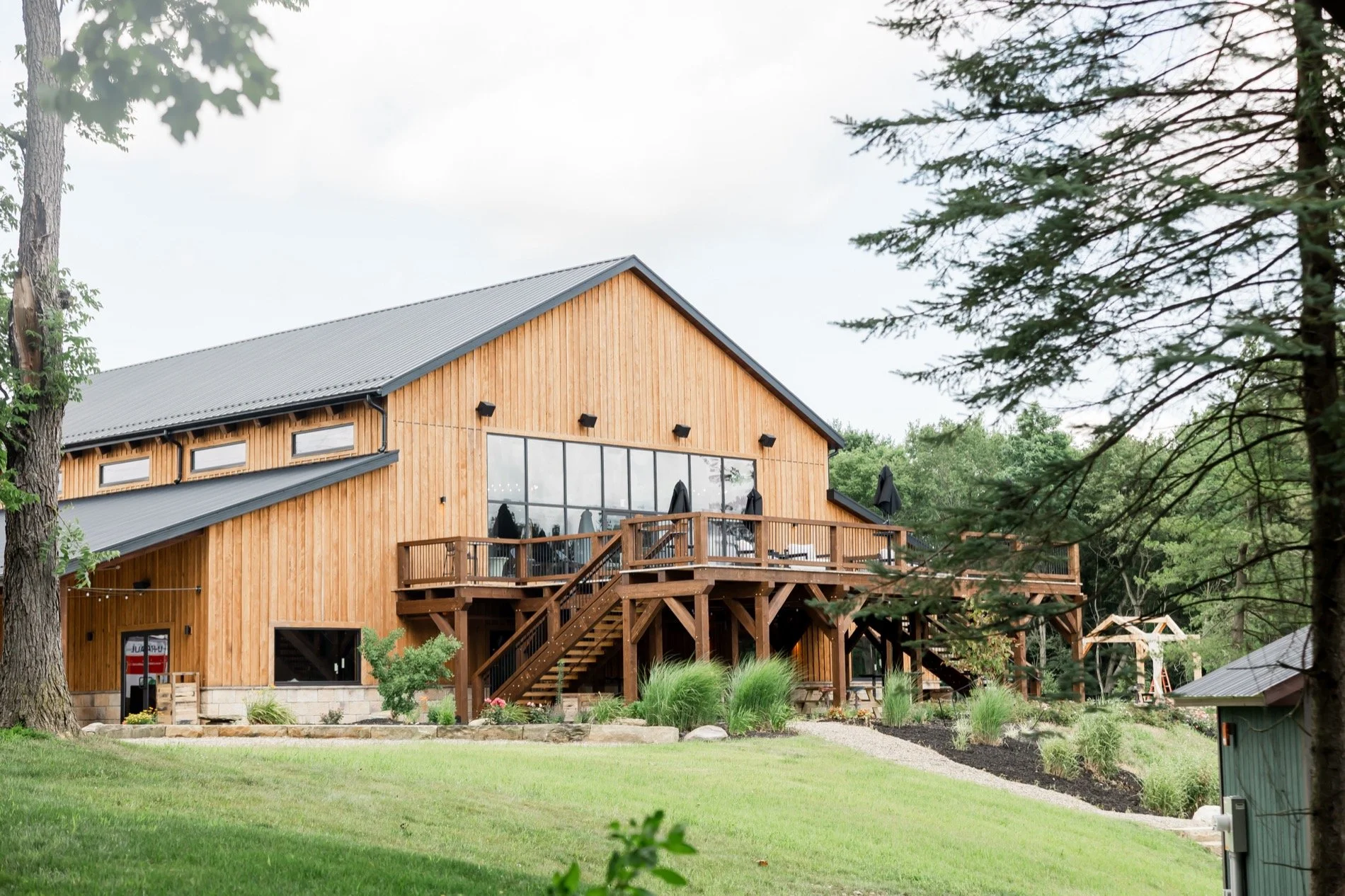 nature-valley-lodge-lakeside-event-venue.jpg