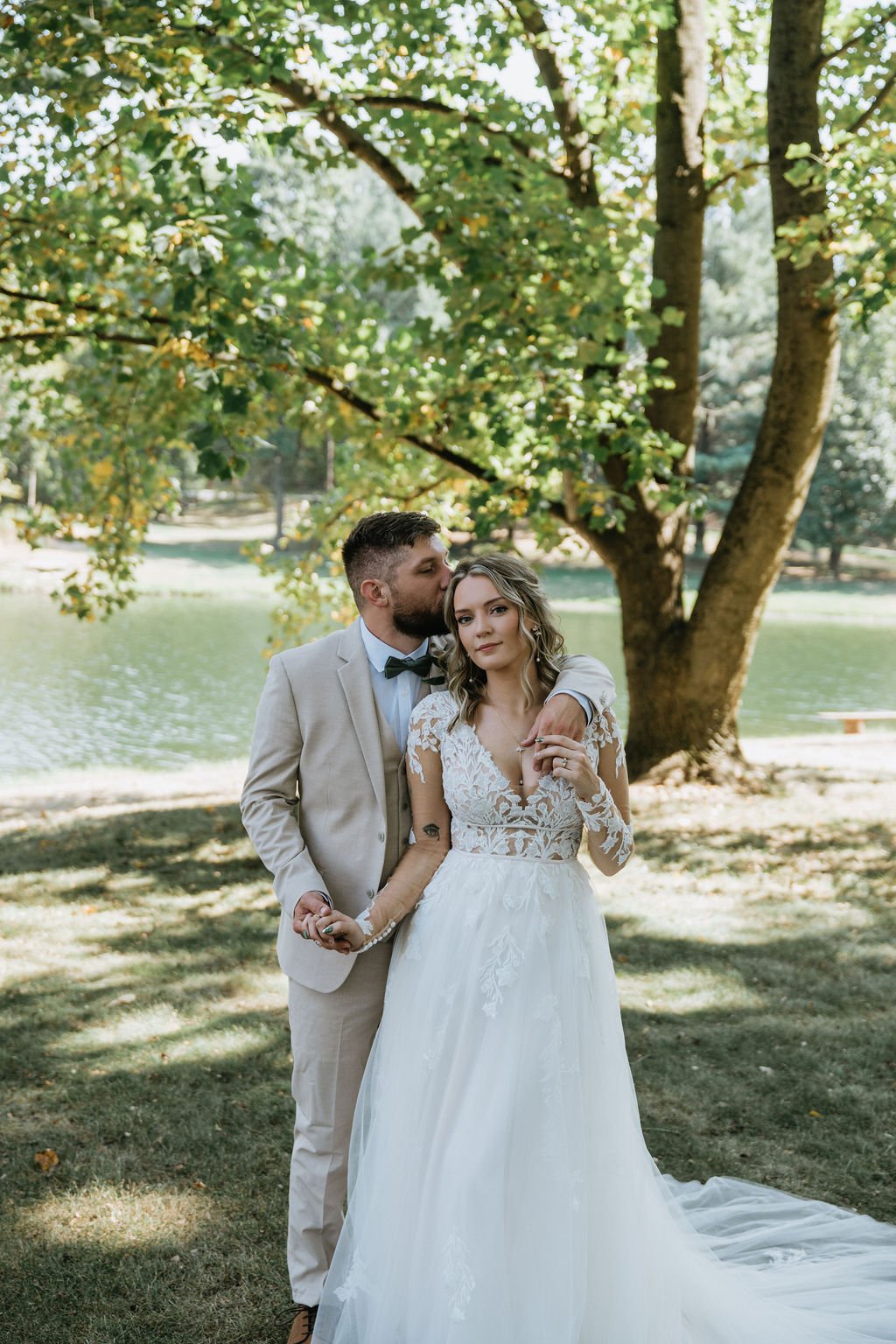 outdoor-wedding-by-lake-ohio-1.jpg
