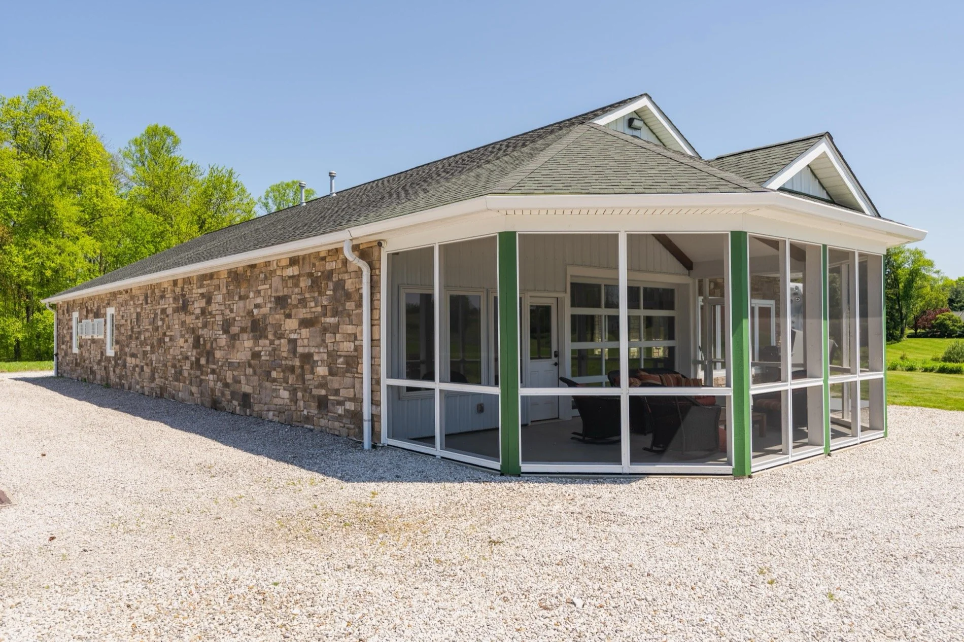 smuckers-country-cottage.jpg