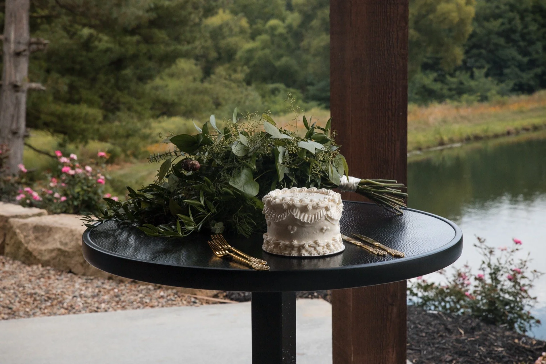 Guide to Ohio Elopements: Sweet &amp; Simple Way to Celebrate Your Love