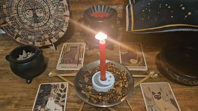 A close-up video showing the same-day ritual and spell casting in progress for the Obsession Spell.
