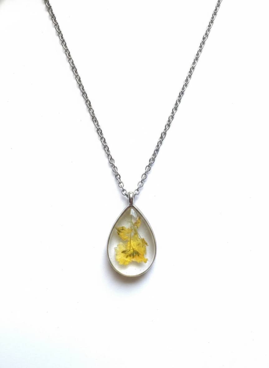 Yellow Floral Teardrop Pendant Necklace