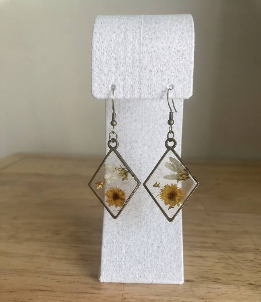 Yellow & White Floral Diamond Drop - July 2026