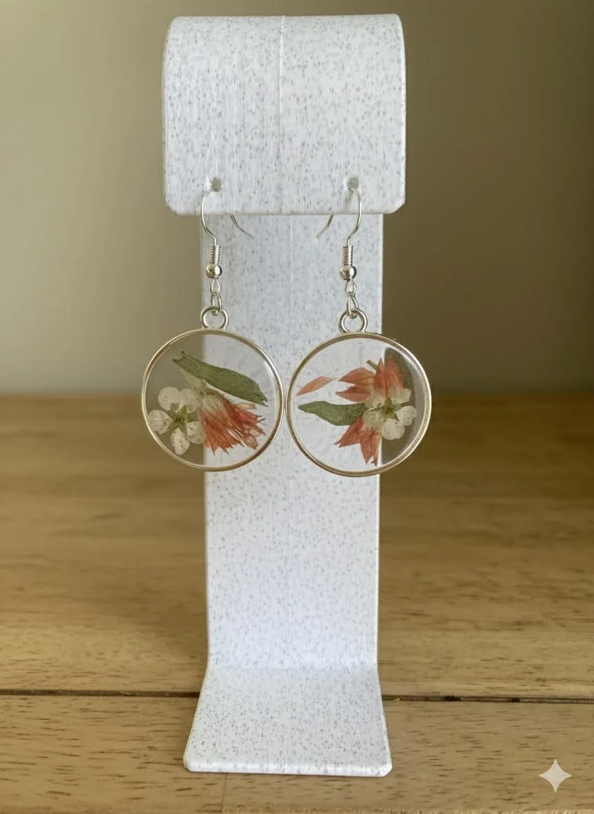 White & Red Floral Circle Drop - Jan 2026