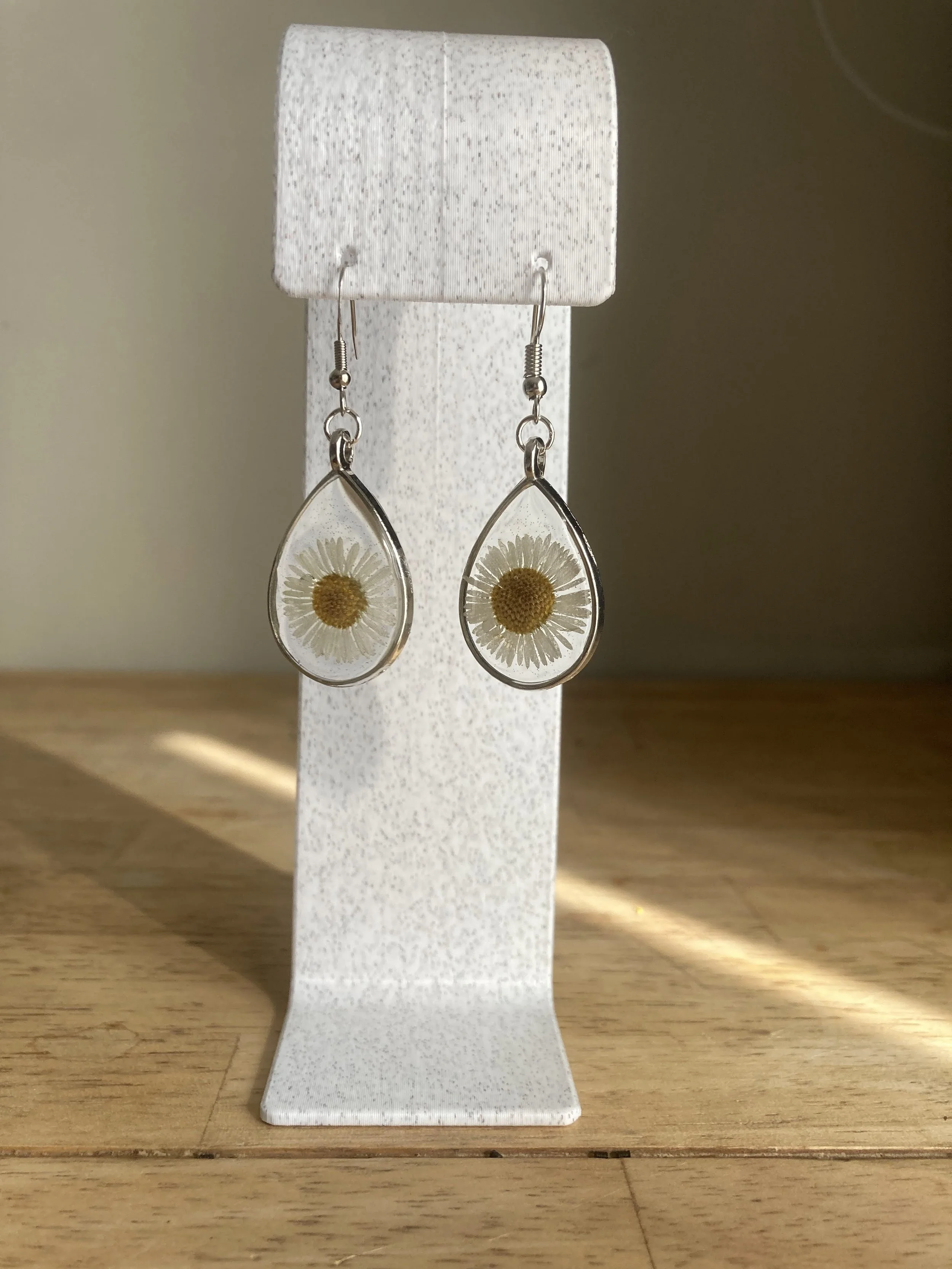 Wild Daisy Teardrop - Dec 2025