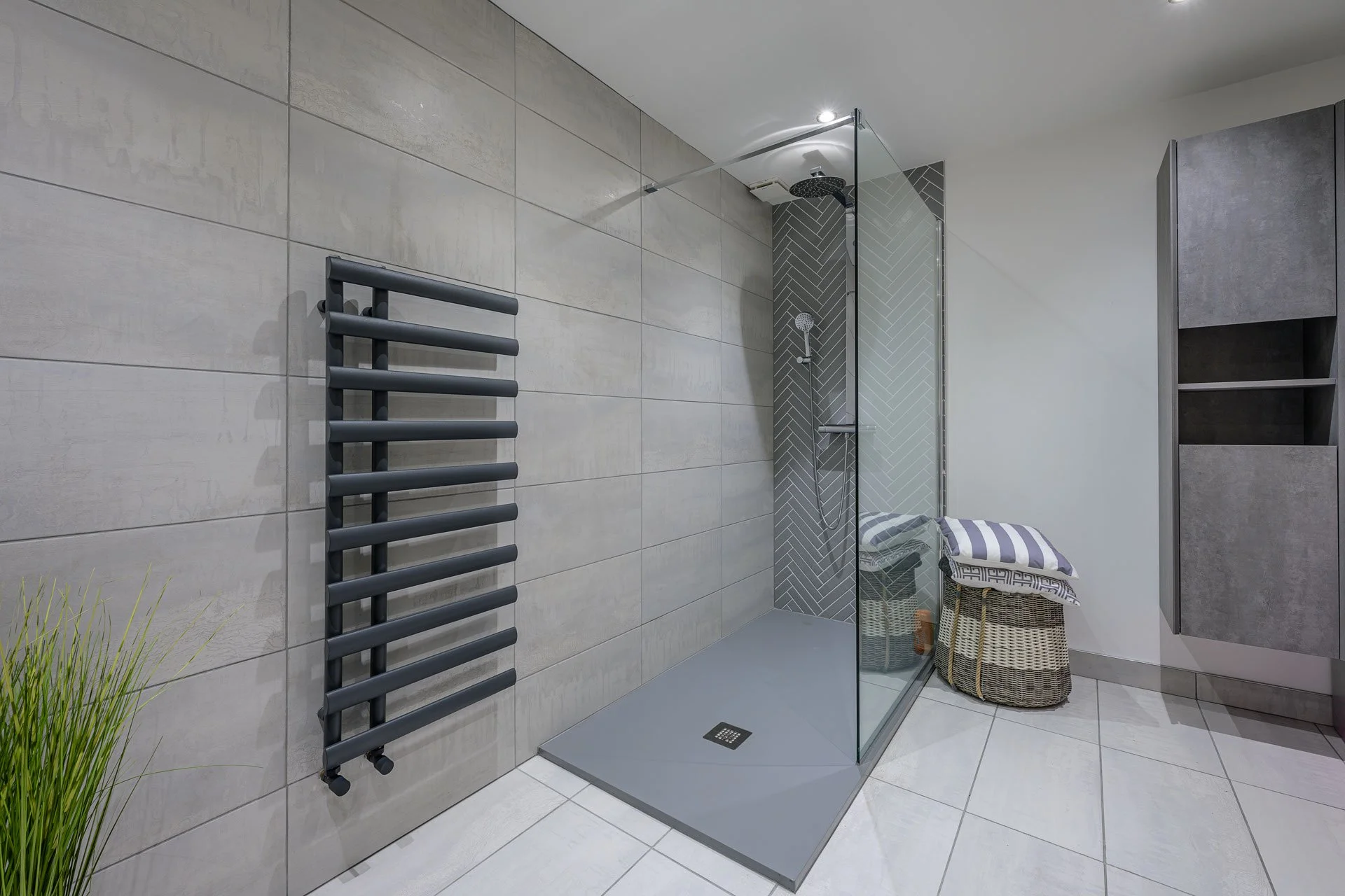 bathroom, modern, shower, tiles, radiator