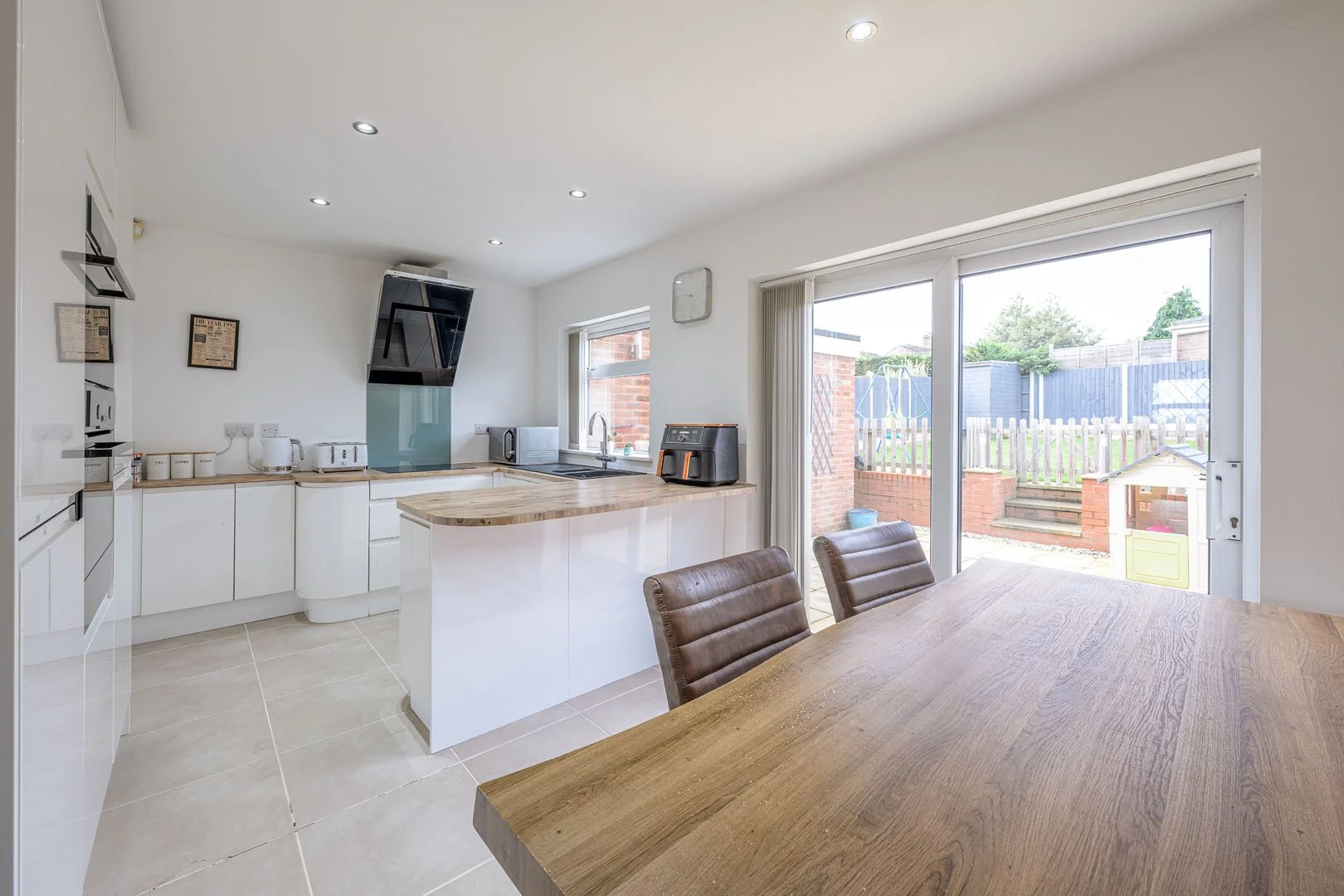 modern kitchen diner