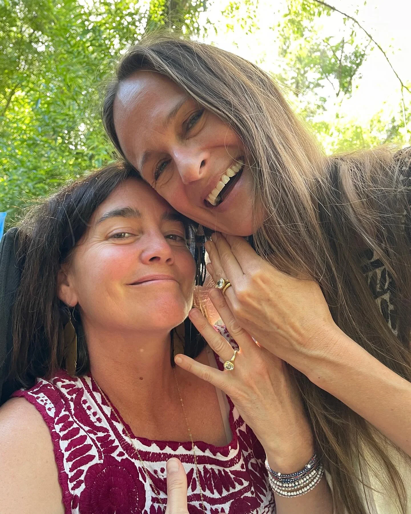 Check out these beauties wearing their custom @beccastrausjewelry engagement rings!