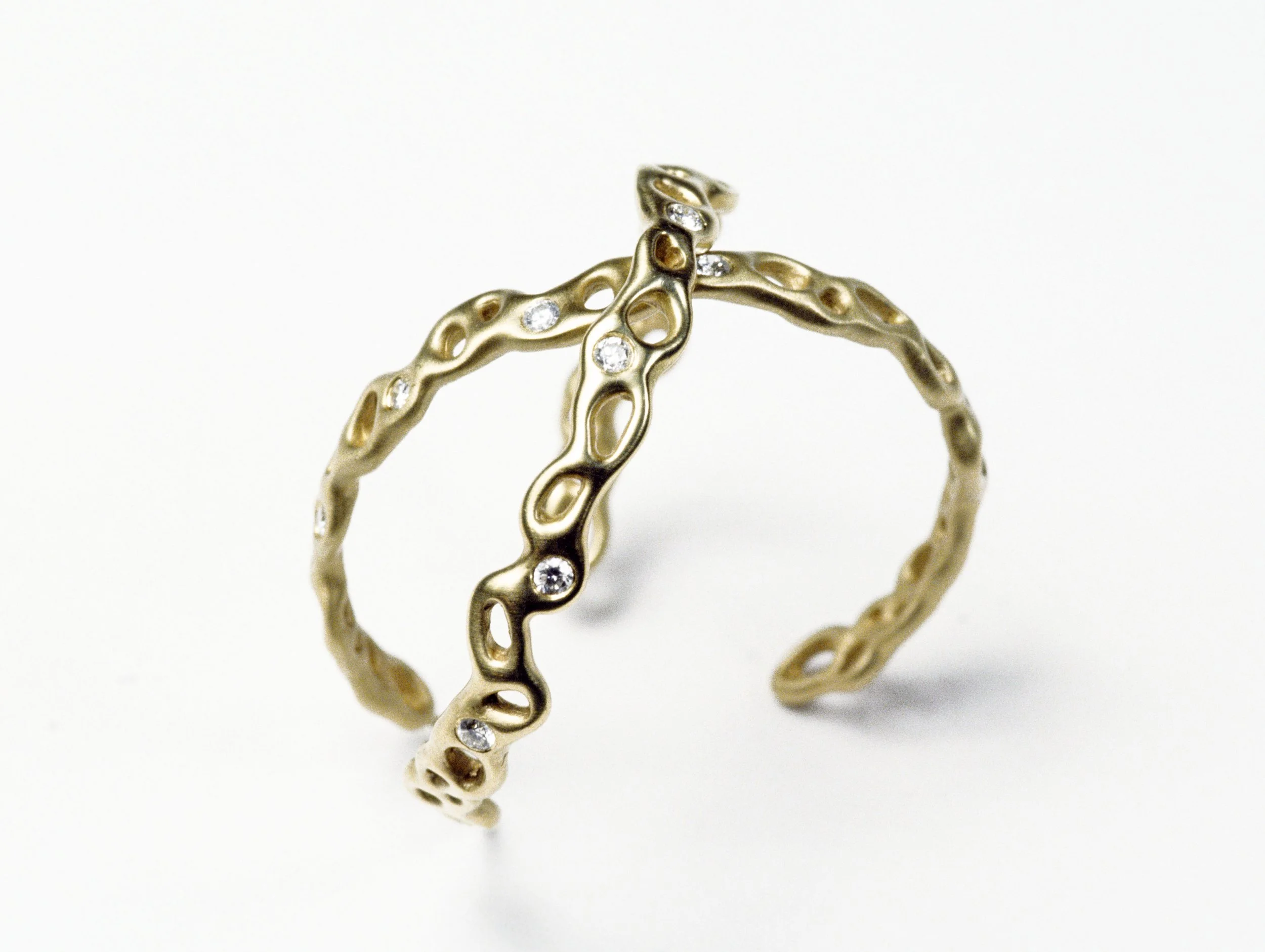 
 Malida 
 Hoop earrings with diamonds, MAZGE24D