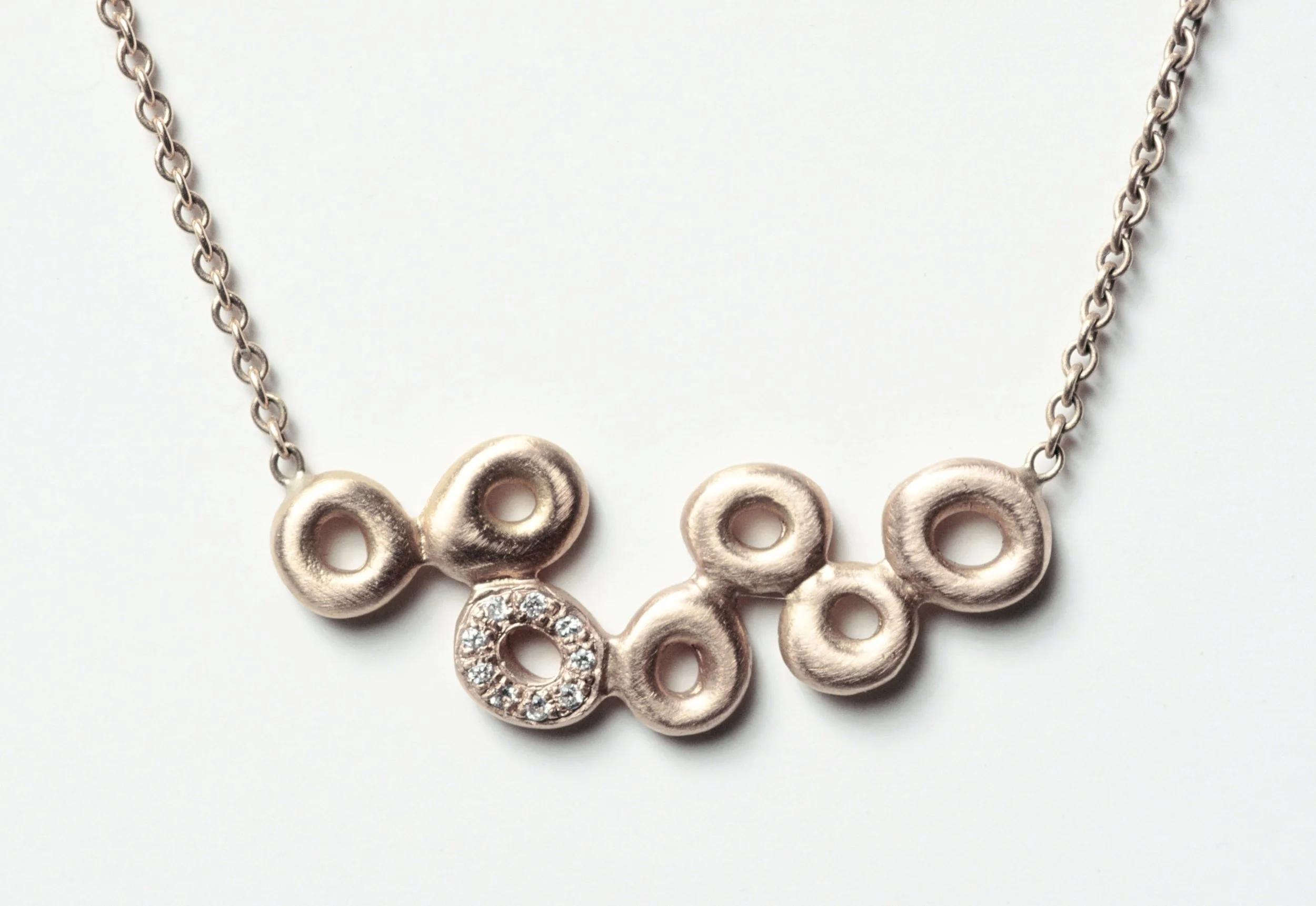  Lane 
 Multi-circle diamond necklace with pavé diamonds, MAZGN20D