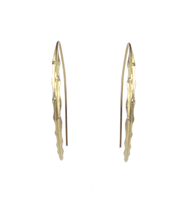  Dagger 
 Dangling earring with scattered diamonds, RSE44D