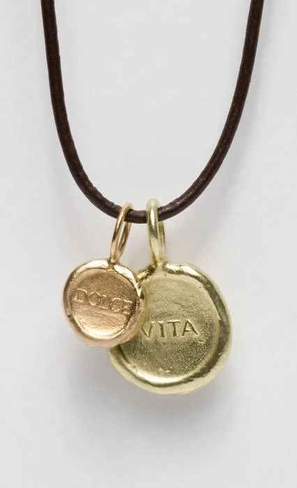  Dolce Vita 
 Pendants on leather, ITAN