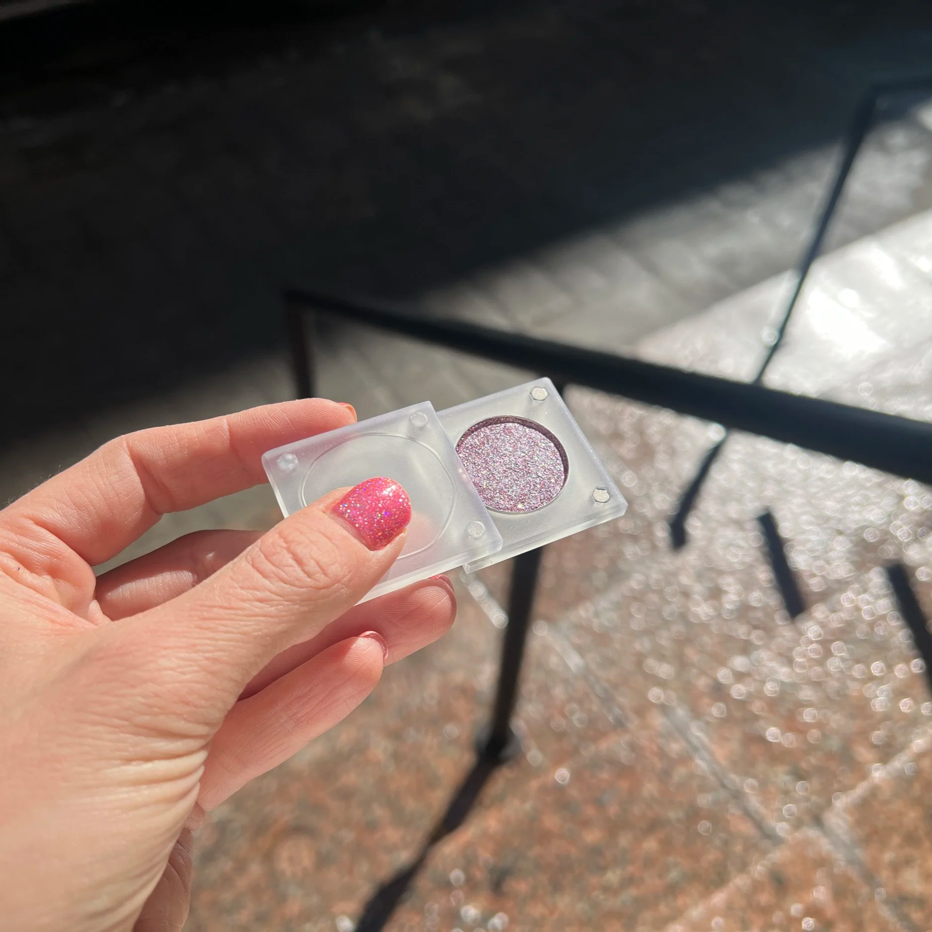Cool silvery-lavender eyeshadow on daylight in transparent magnetic case by The Imperfectionist
