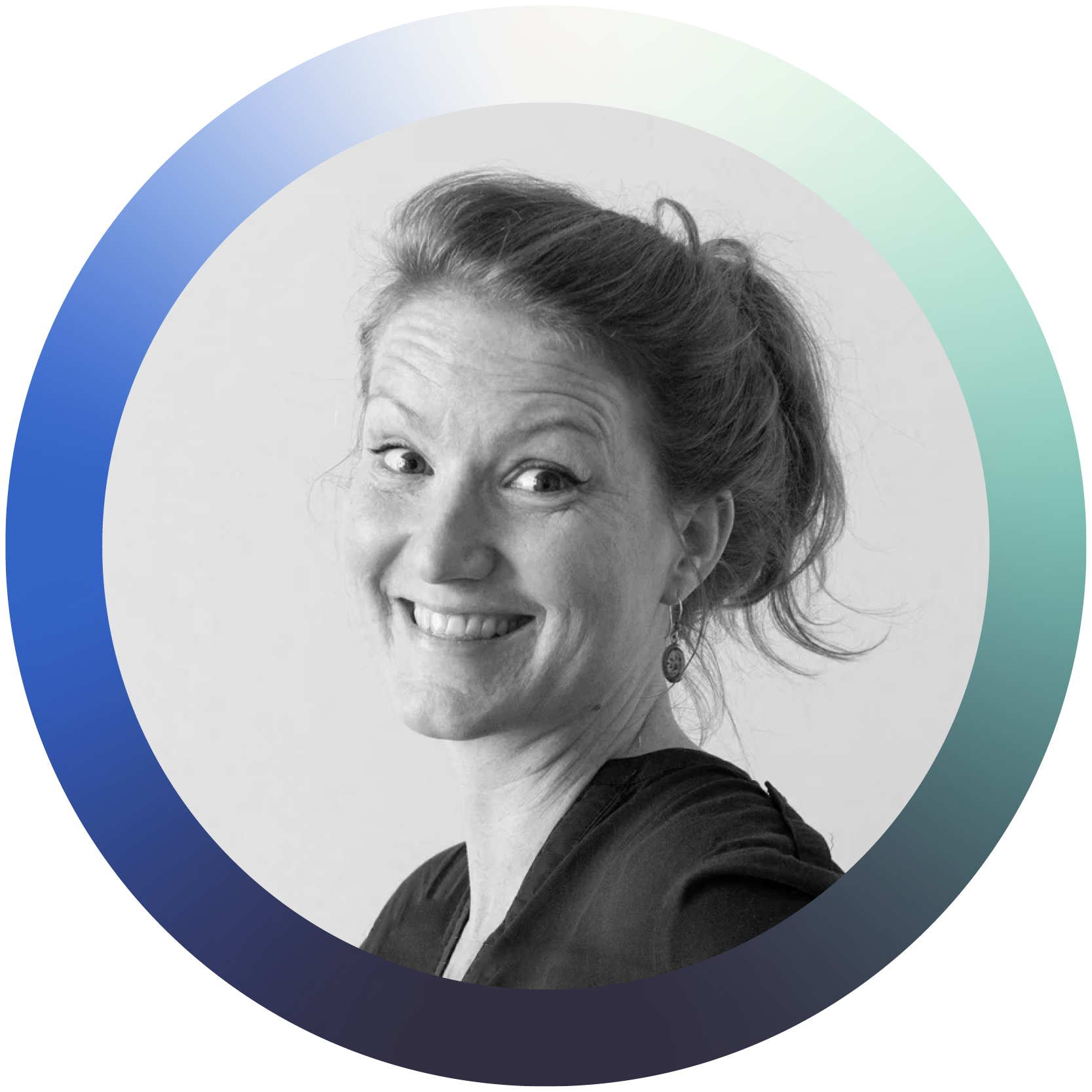 Portrait von Anna Meyer Grafikdesignerin und Beraterin