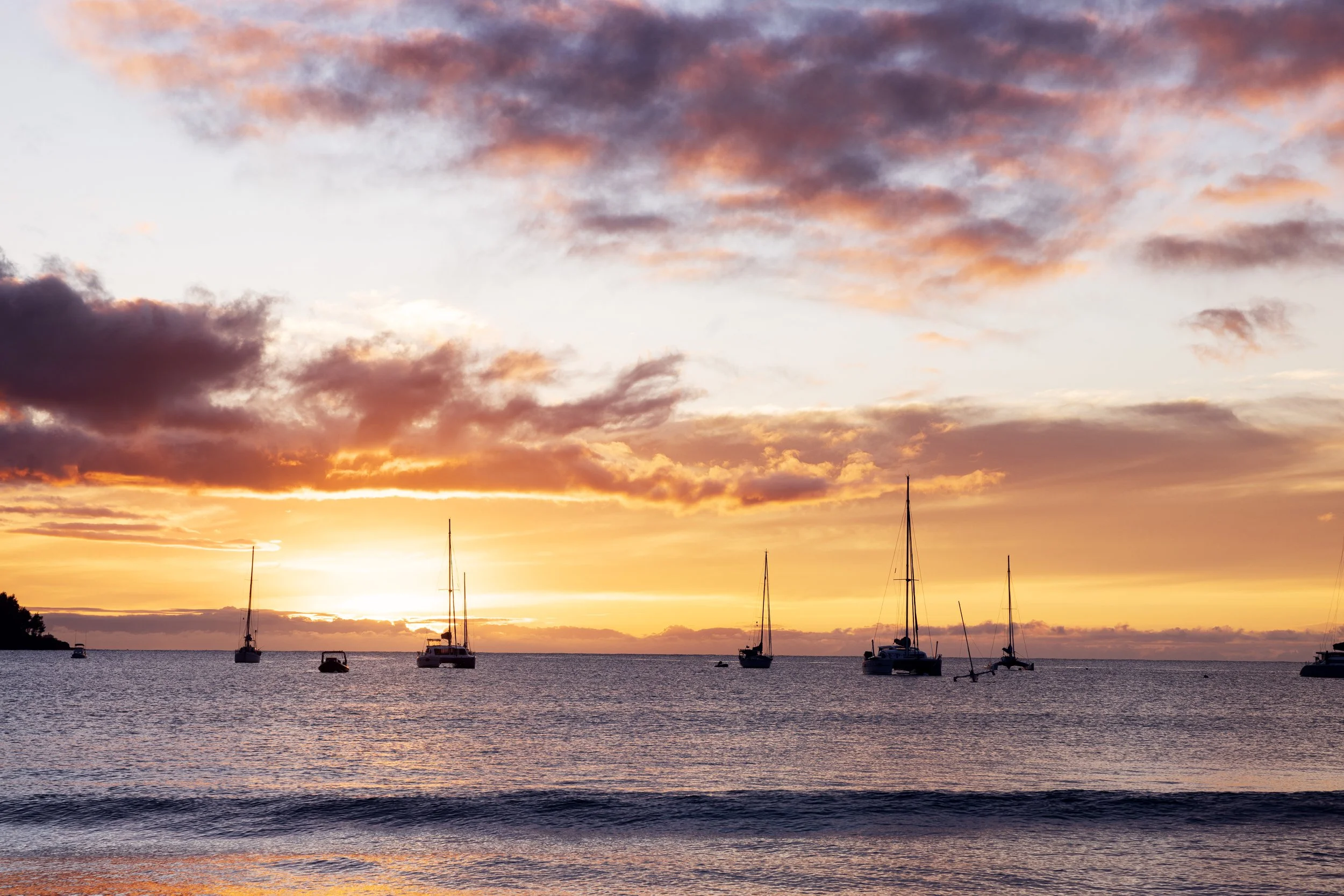 BoatSunset copy.jpg