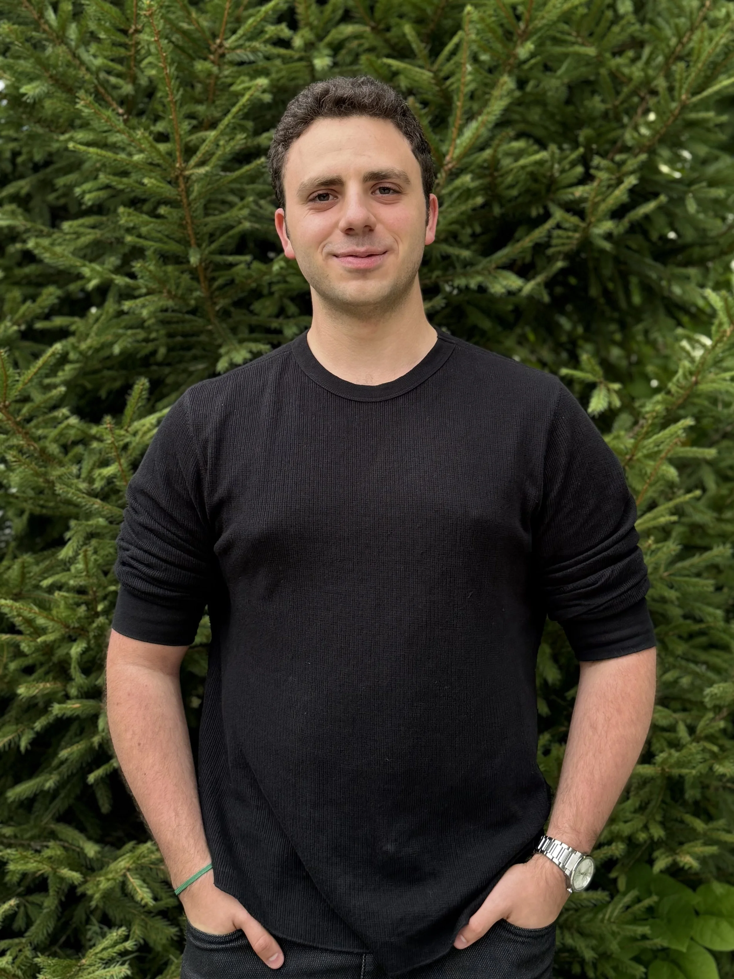 Head shot of Levi Olevsky