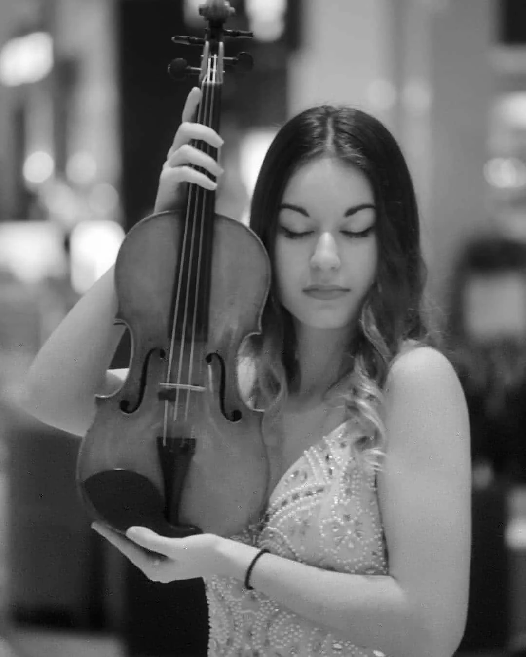 Rafailia Kapsokavadi, Violinist