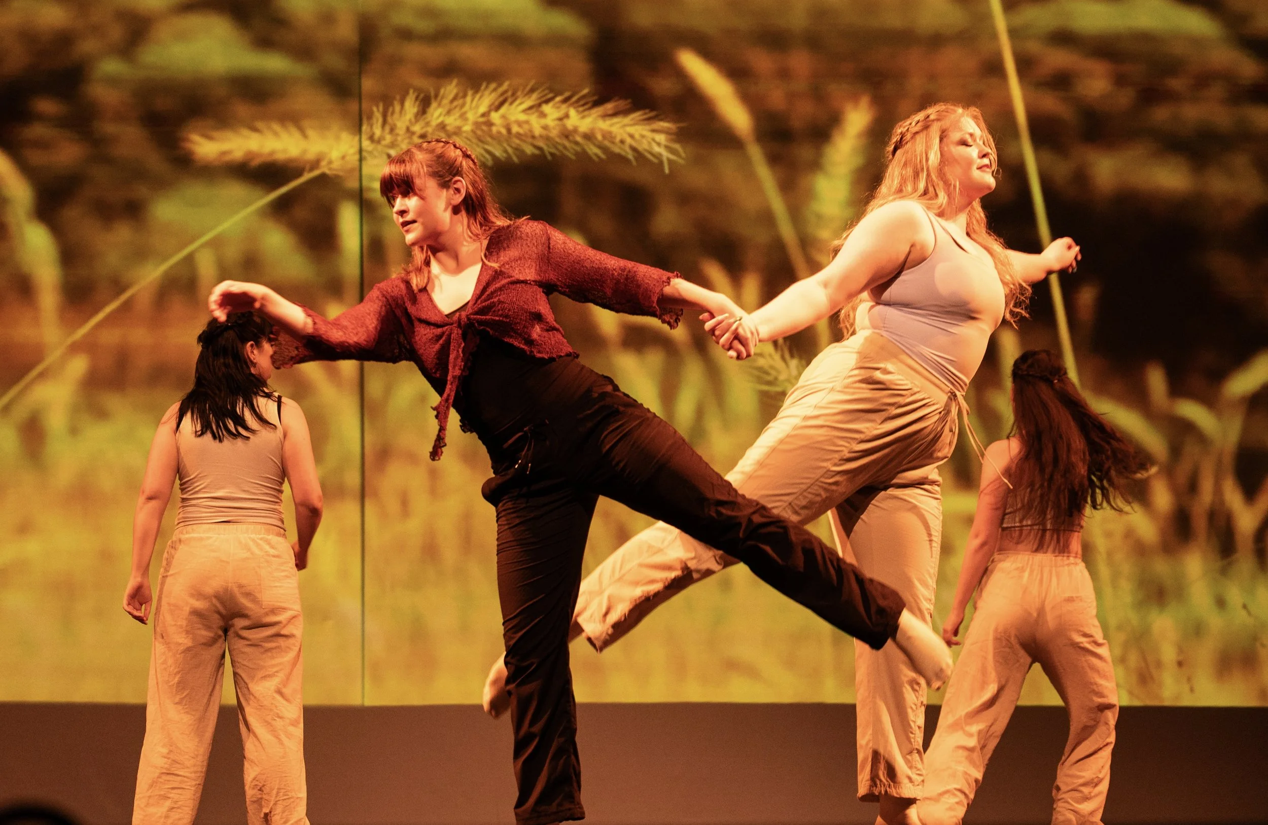 "Old Bass Boat" Choreographed by Veronica Glinyany. Dancers: Olivia Otto, Liam O'Toole, Arielle Greer, Maeve Meyers, Amelia Pearson