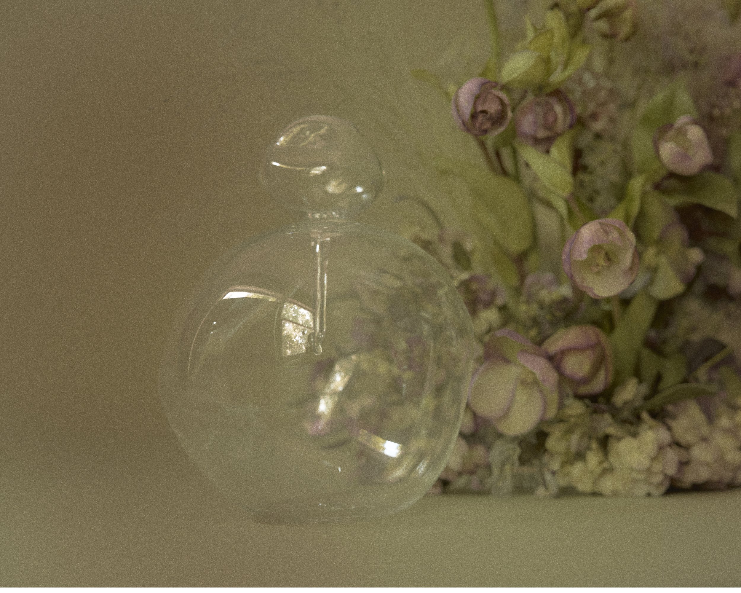 Domenica Agostino Leibowitz - Glass Objects & Florals 8.JPG