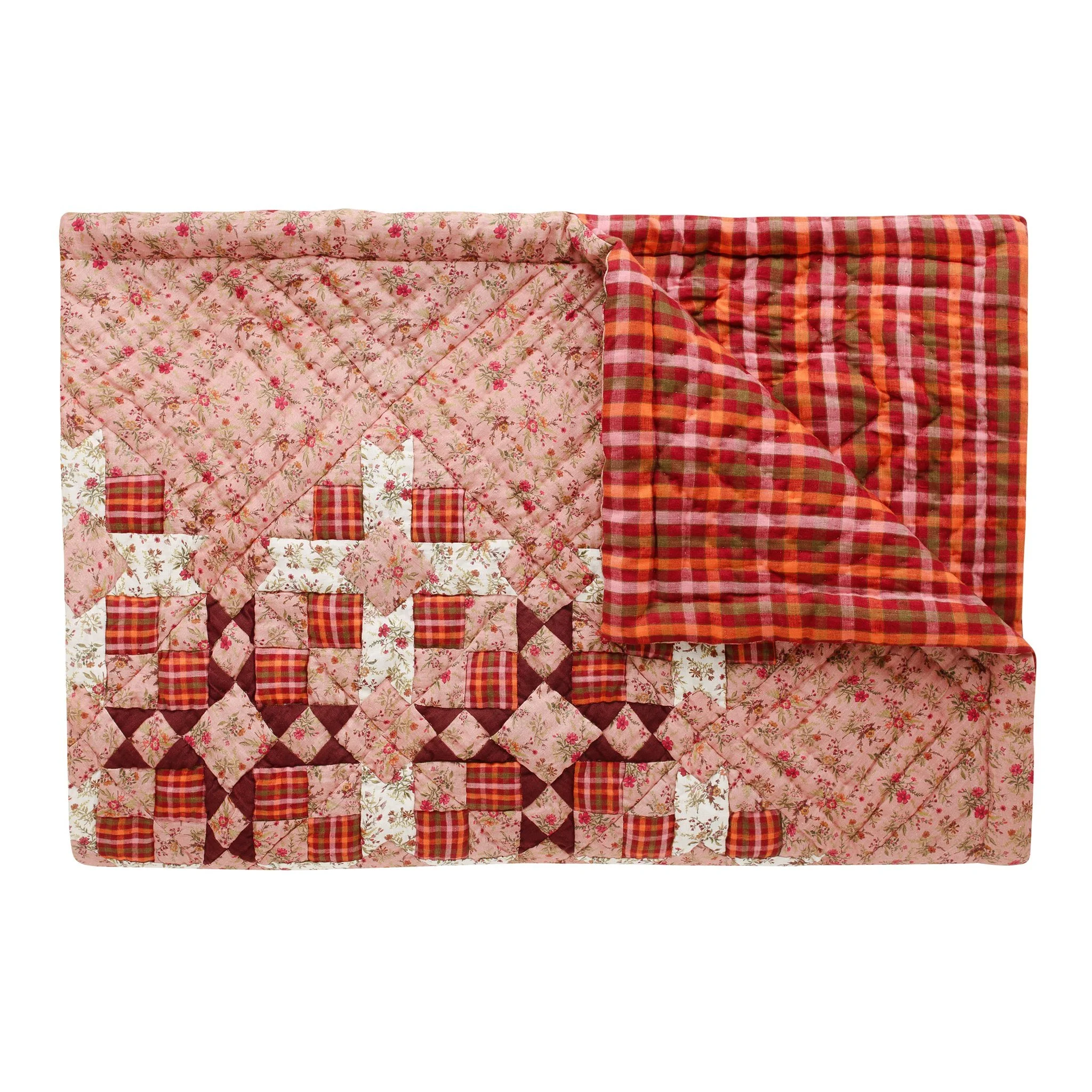 AW Pivoine quilt with Luumu check backing