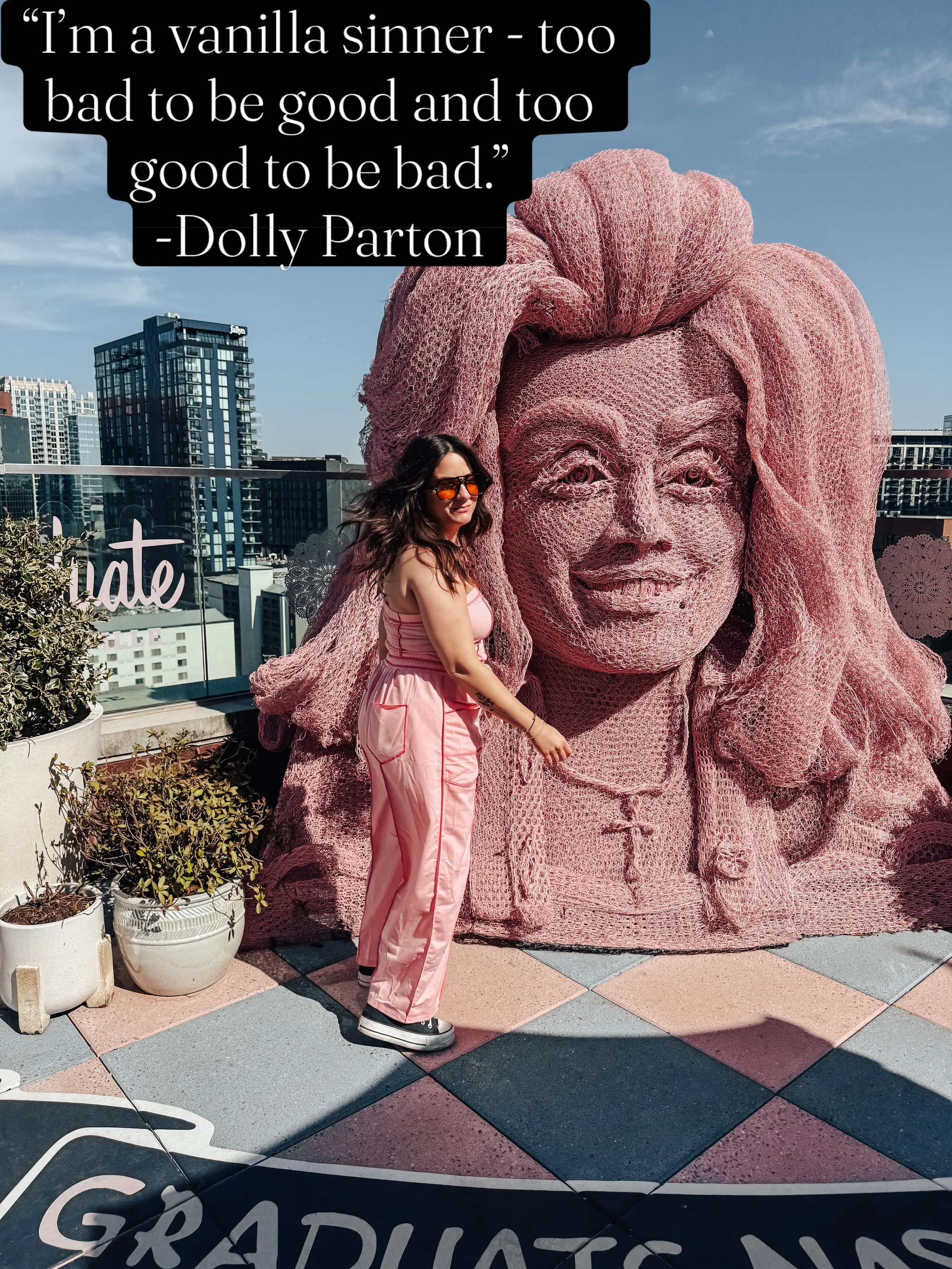 WWDD today, tomorrow, and for the rest of our days. 

Rest easy miss Dolly you can put those heavy rhinestones down now. 🖤🥀