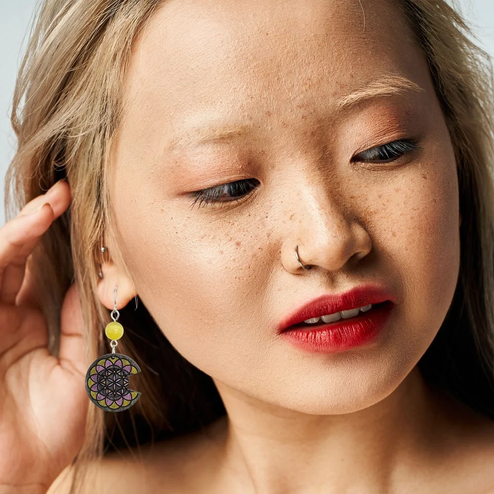 woman-with-sacred-geomtry-earrings-2614.jpg