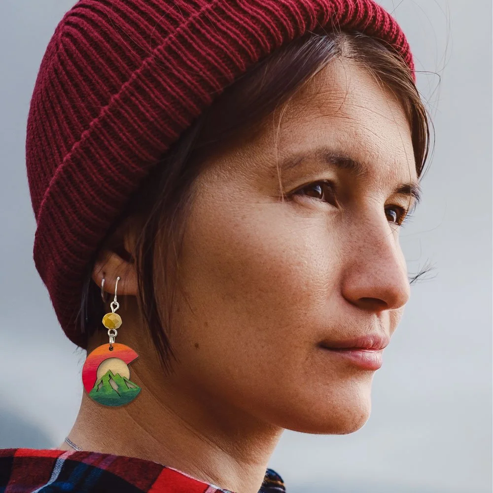 woman-colroado-peak-earrings-2614.jpg