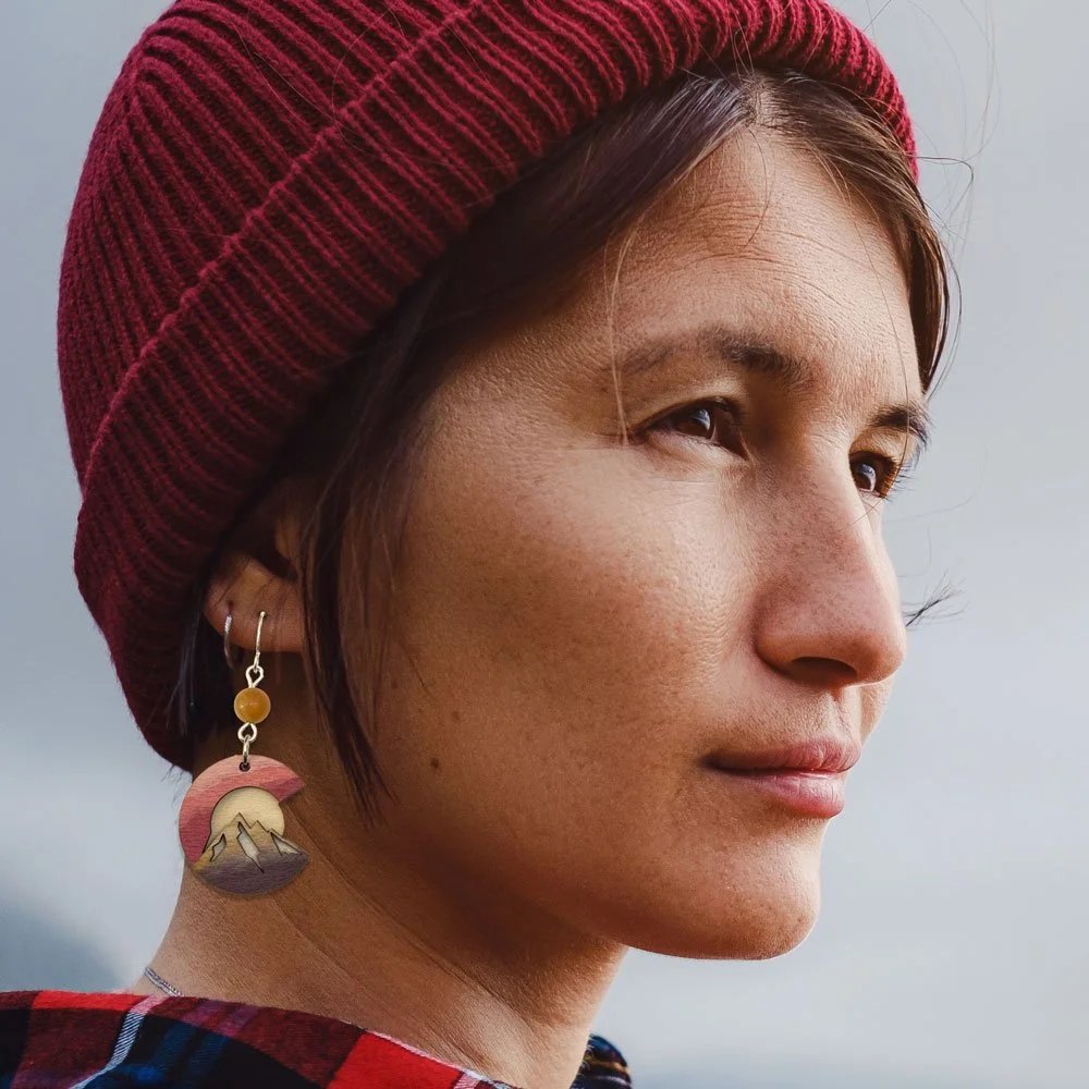woman-colorado-peak-earrings-2615.jpg