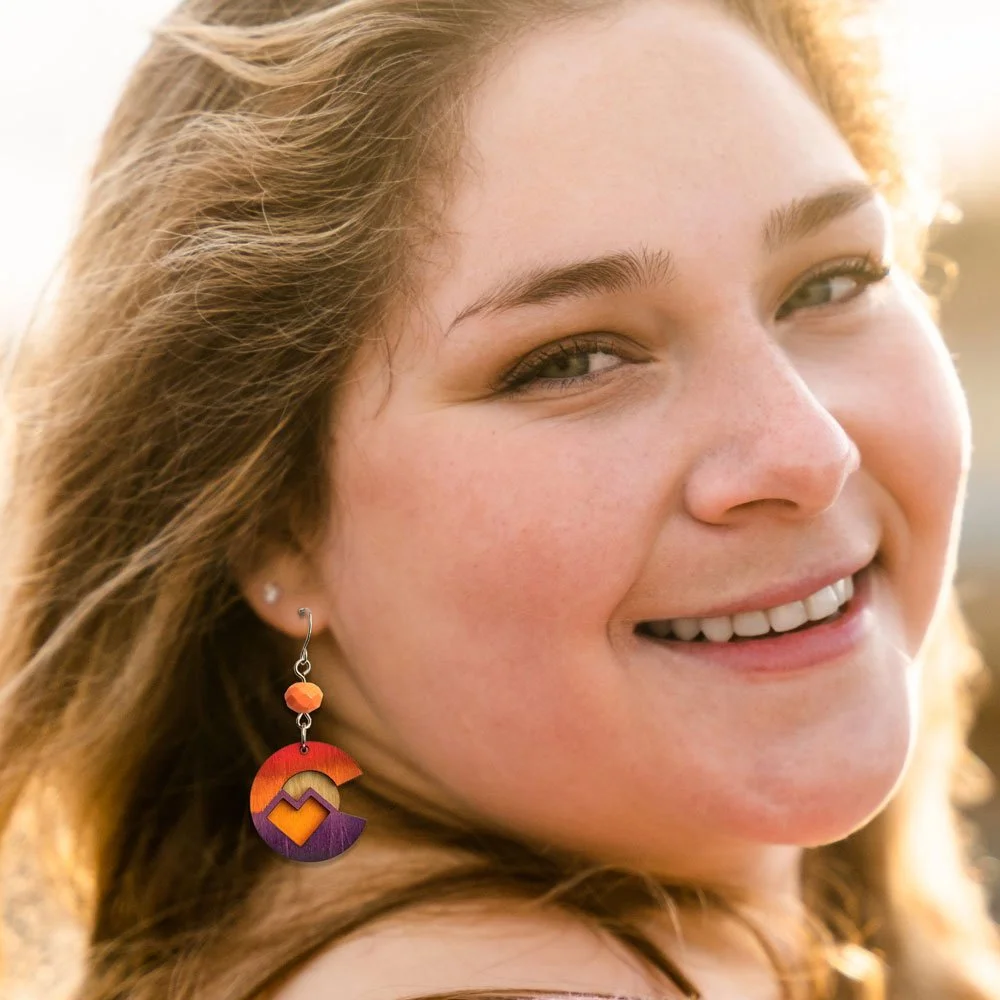 woman-colorado-love-earring-2629.jpg