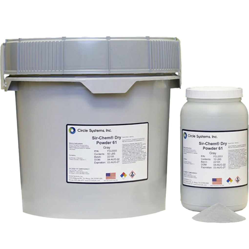 dos envases de polvo blanco, uno grande y uno mediano, con etiquetas que indican que contienen 'Sir-Chem® Dry Powder 61' de color gris. El envase grande tiene una tapa abatible y el mediano tiene tapa roscada.