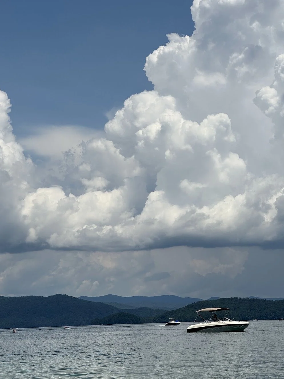lake day aesthetic 5.jpg