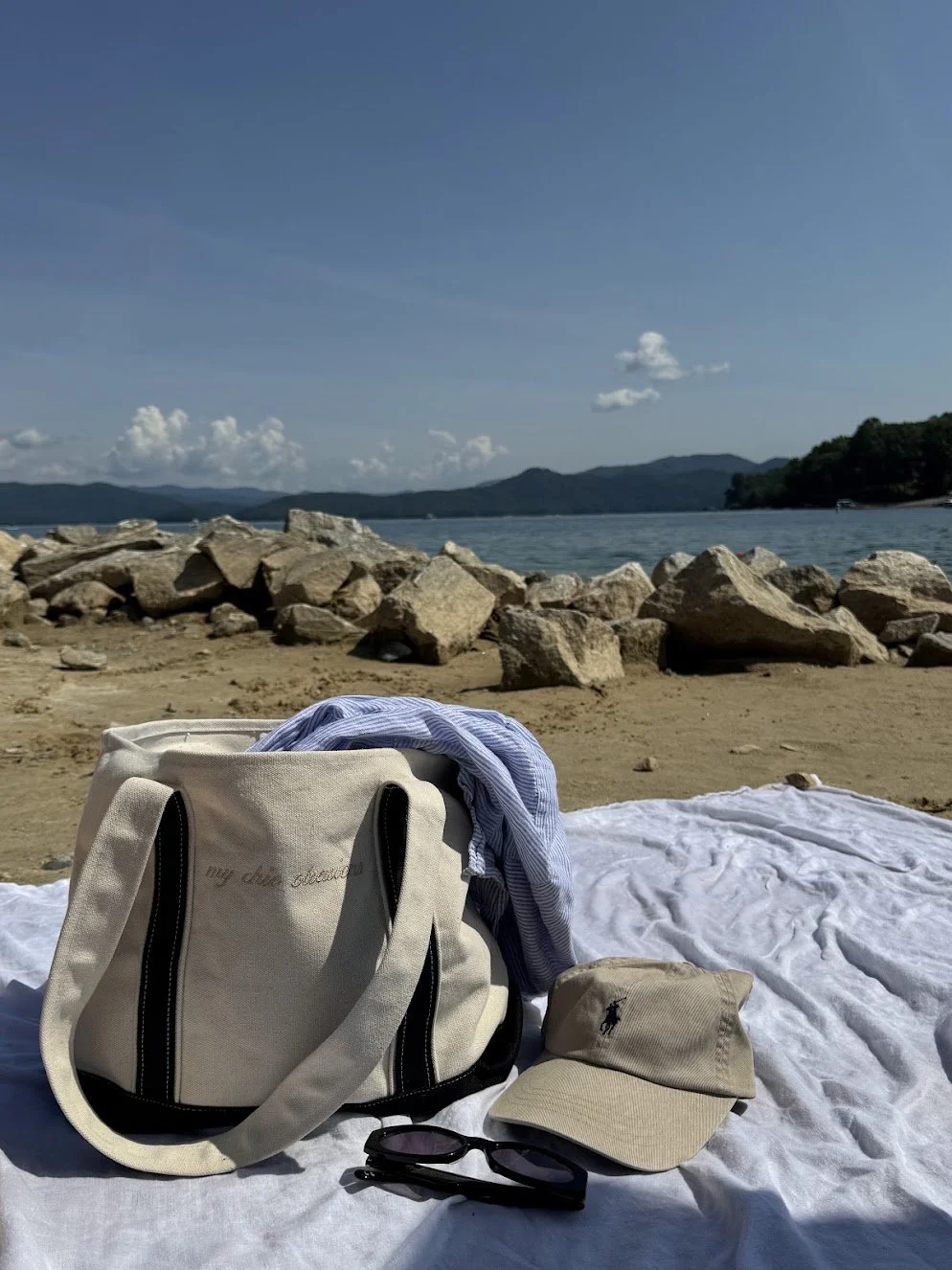 lake day aesthetic 21.jpg