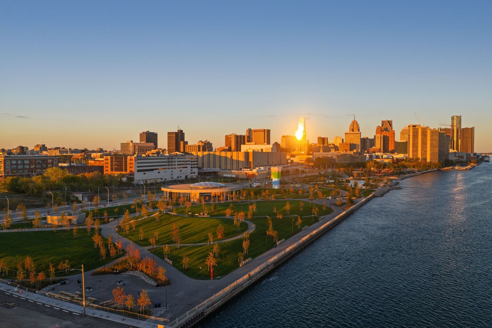 Detroit’s Riverfront