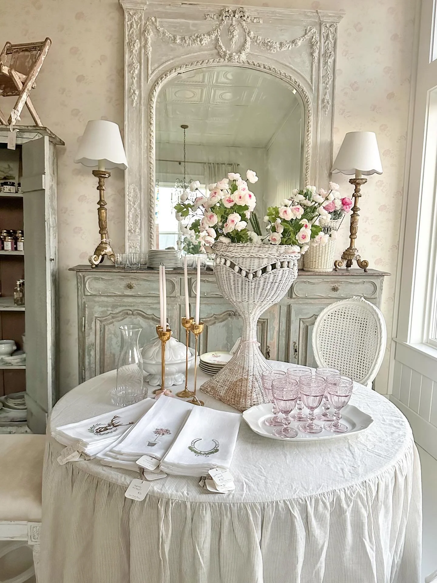 You&rsquo;ll find lots of linens,&nbsp;glassware and tabletop for casual dining 💞