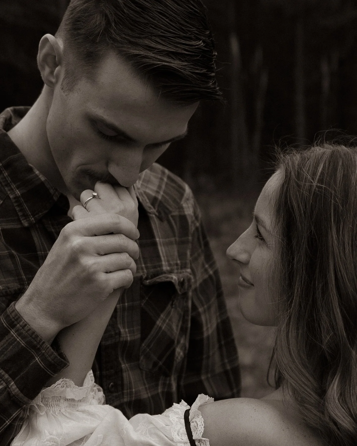 Tacoma + Jake 🌾
Engagement photos on the land their home will one day sit on <3

#oregonweddingphotographer #oregonphotographer #oregoncouplesphotographer