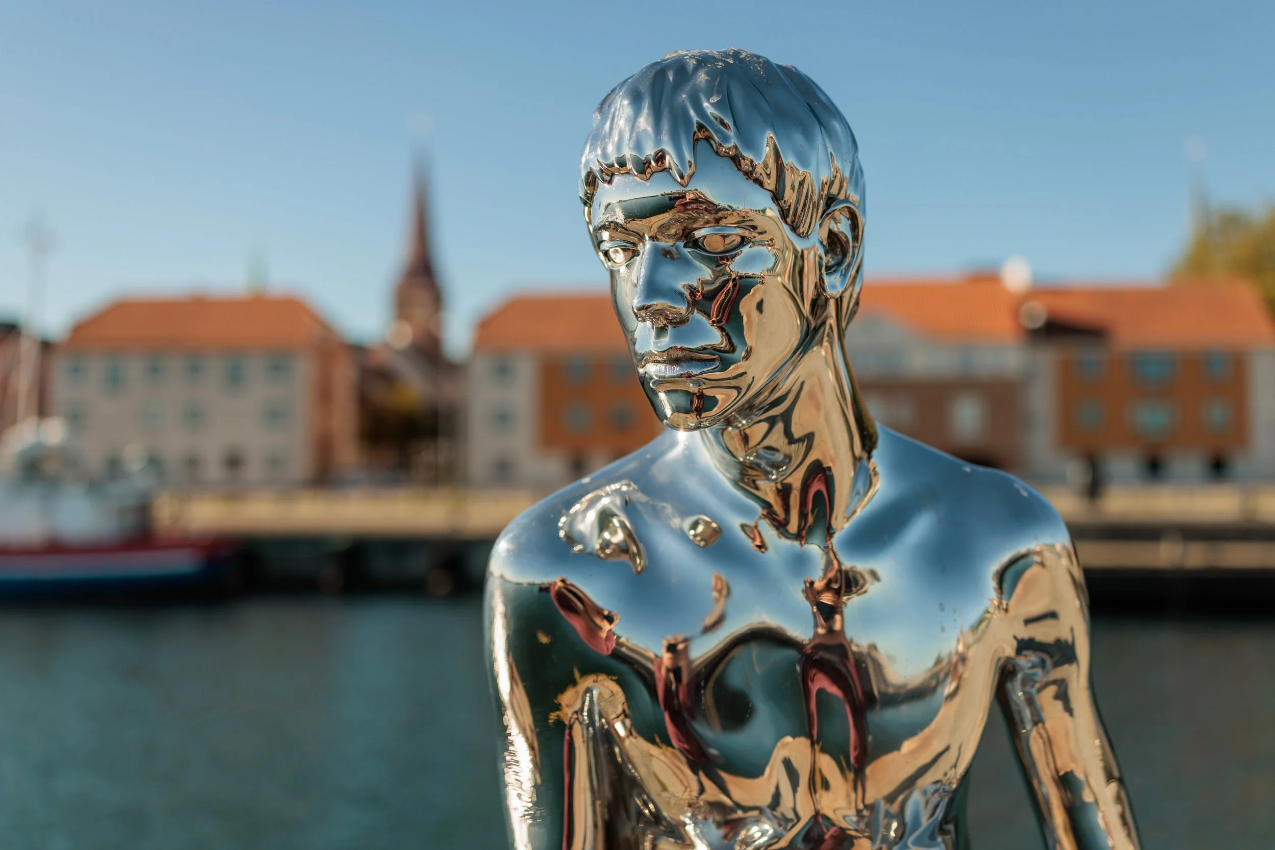 HAN, Elmgreen & Dragset, 2012 - Helsingør